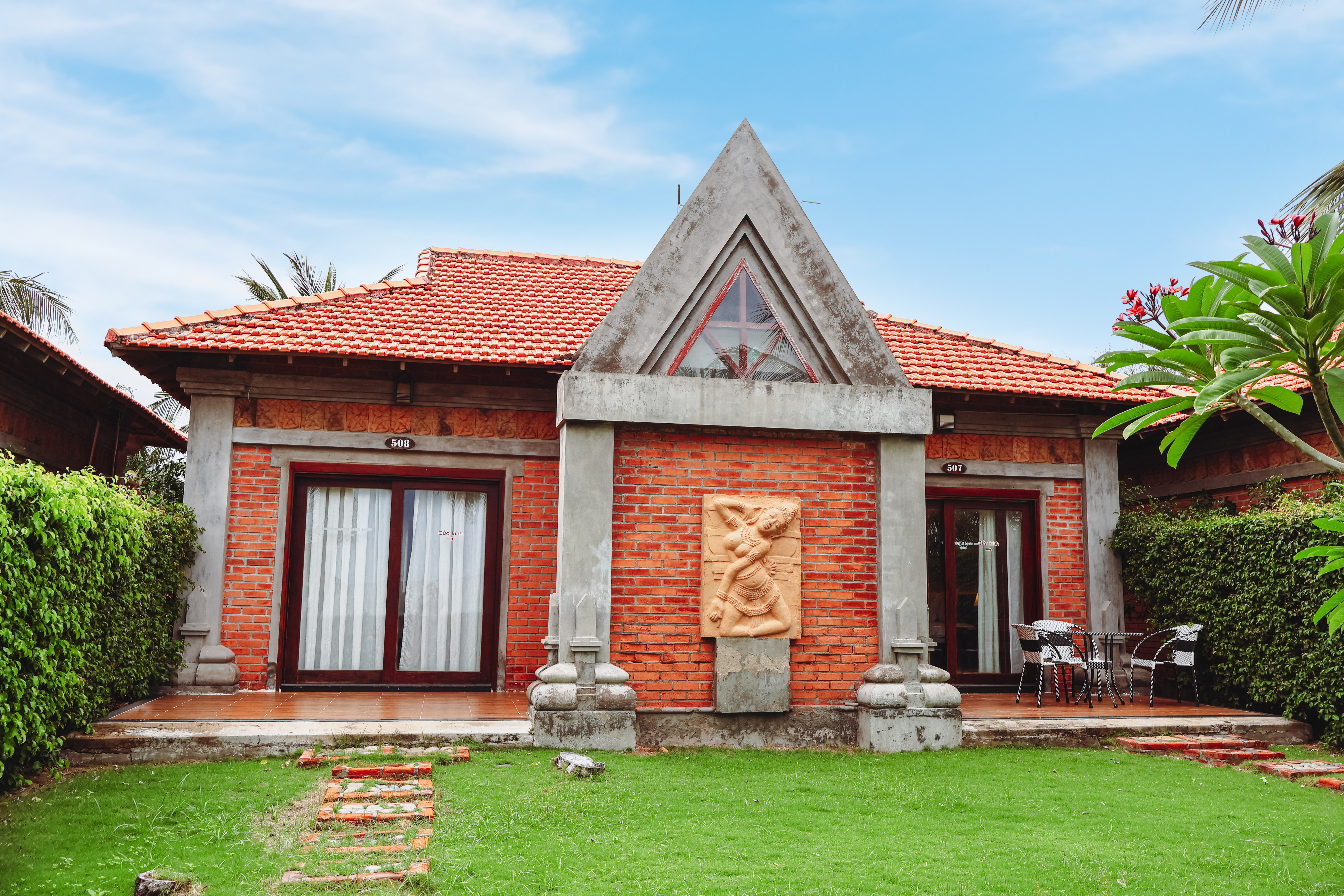 Suite Ocean View King Bed