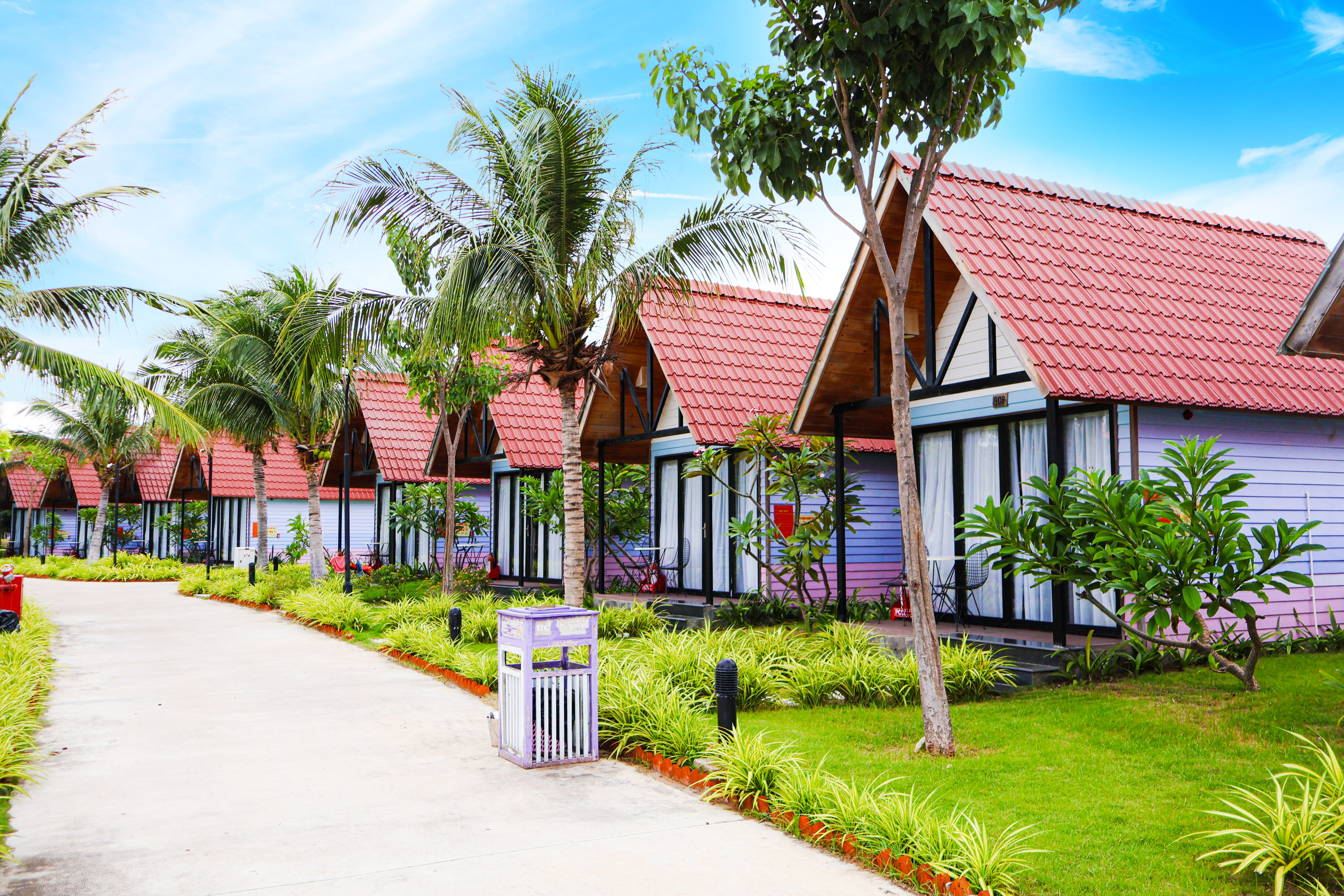 Bungalow Garden View