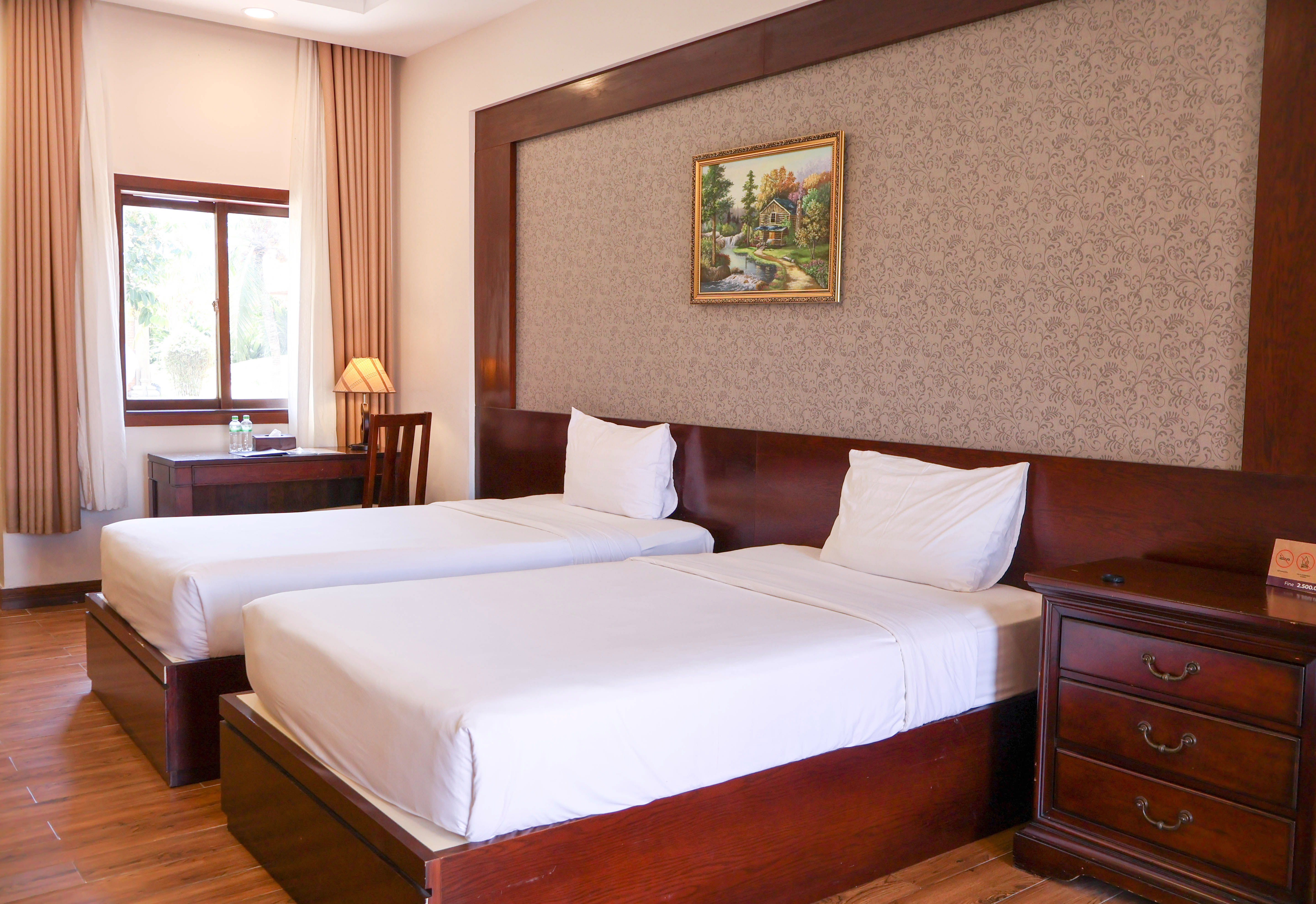 Suite Ocean View King Bed