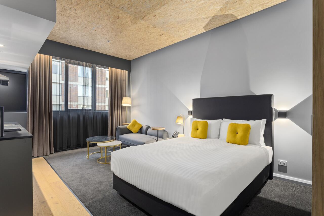 Studio Queen Size Bed