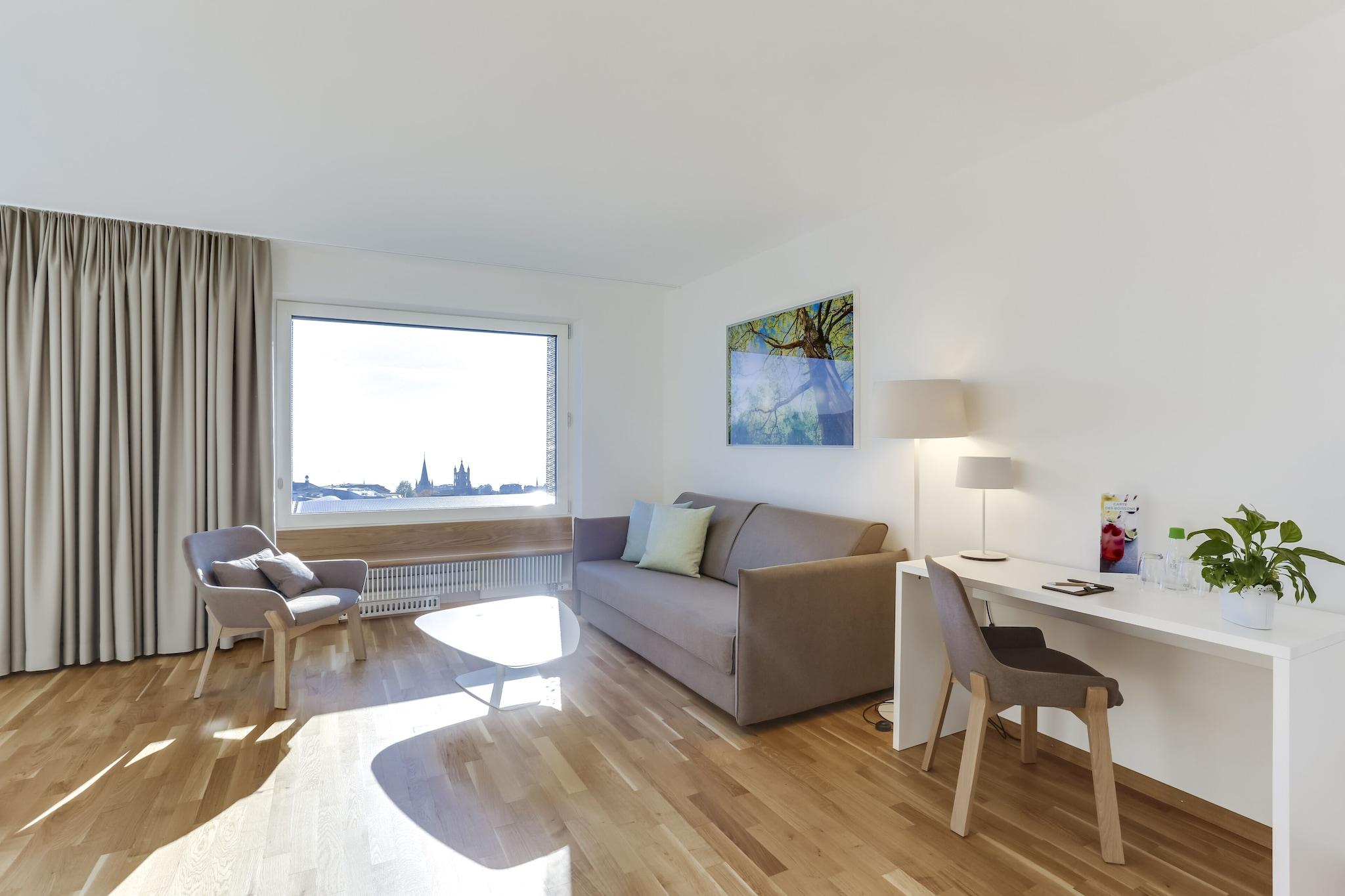 Family Room King Size Bed