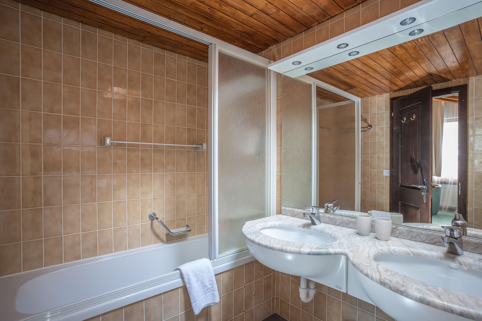 Suite Deluxe with Views