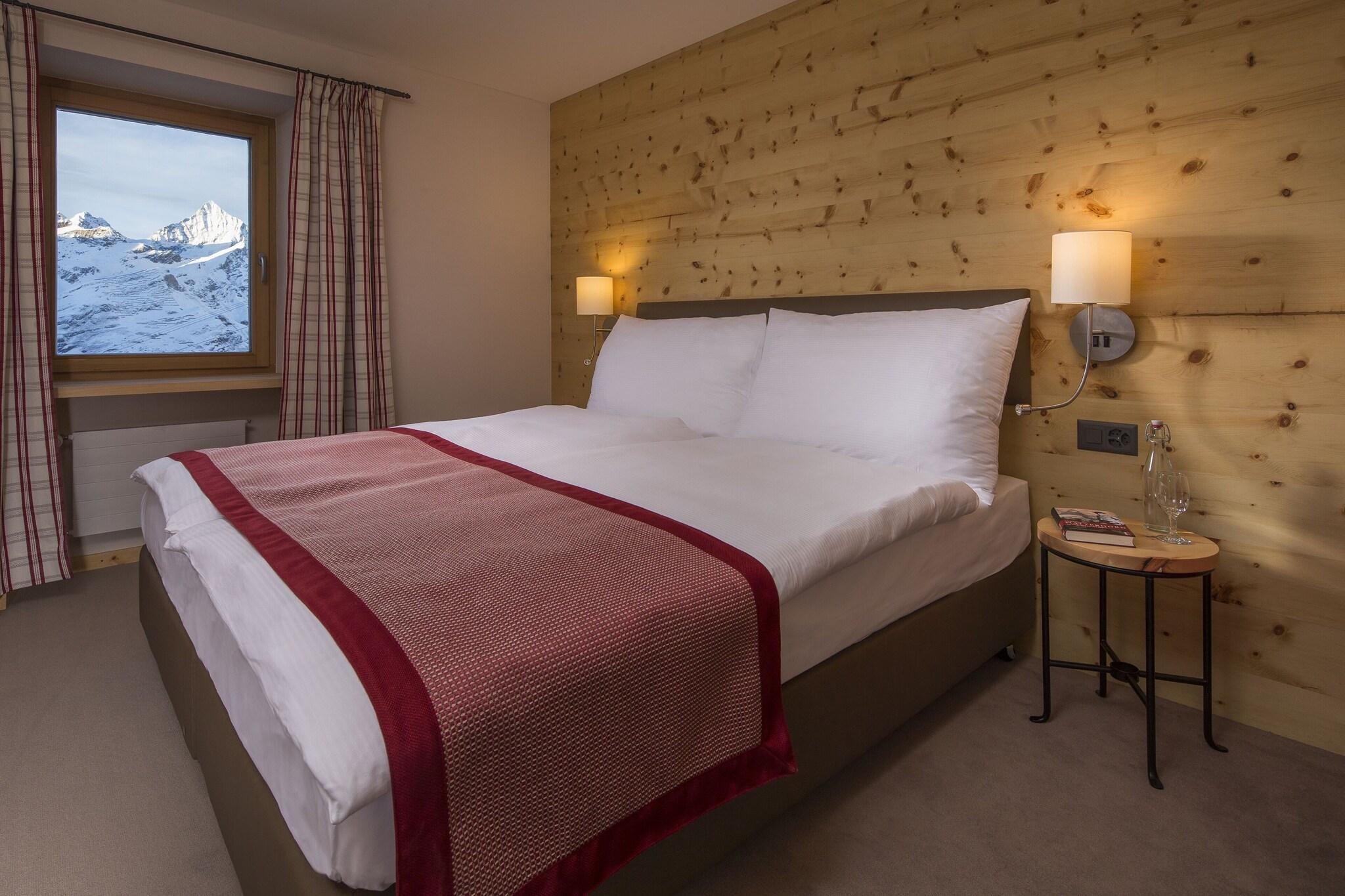 Junior Suite Mountain View