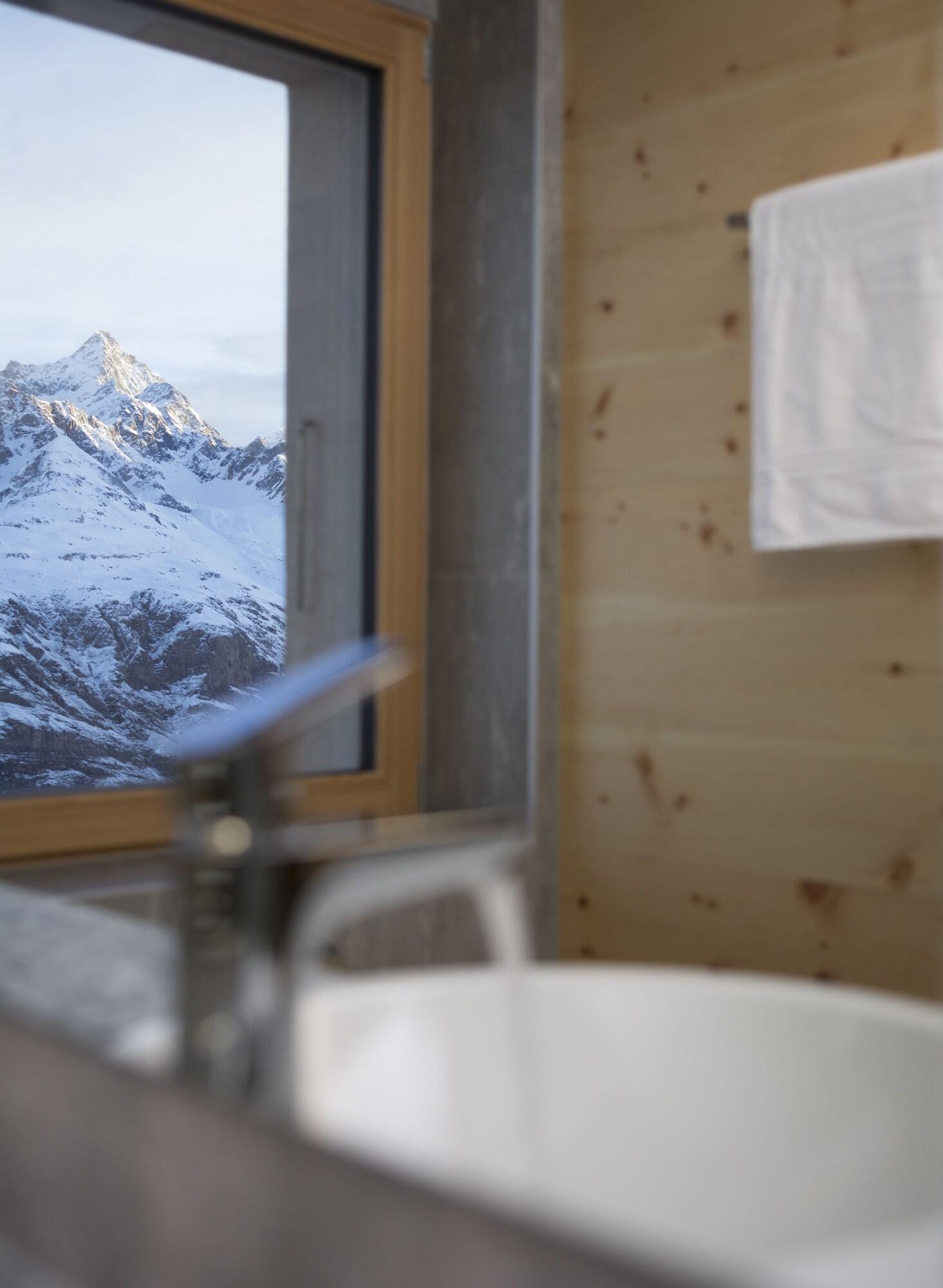 Junior Suite Mountain View