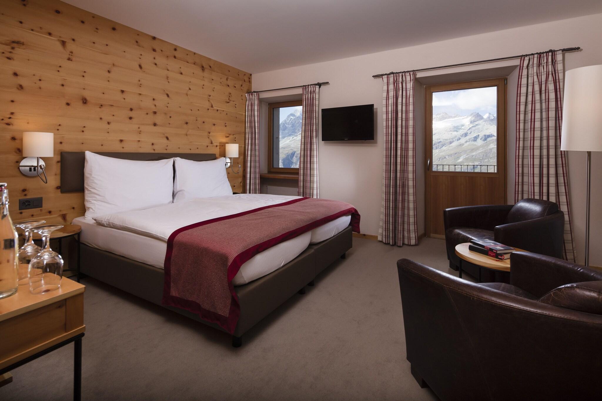 Junior Suite Mountain View