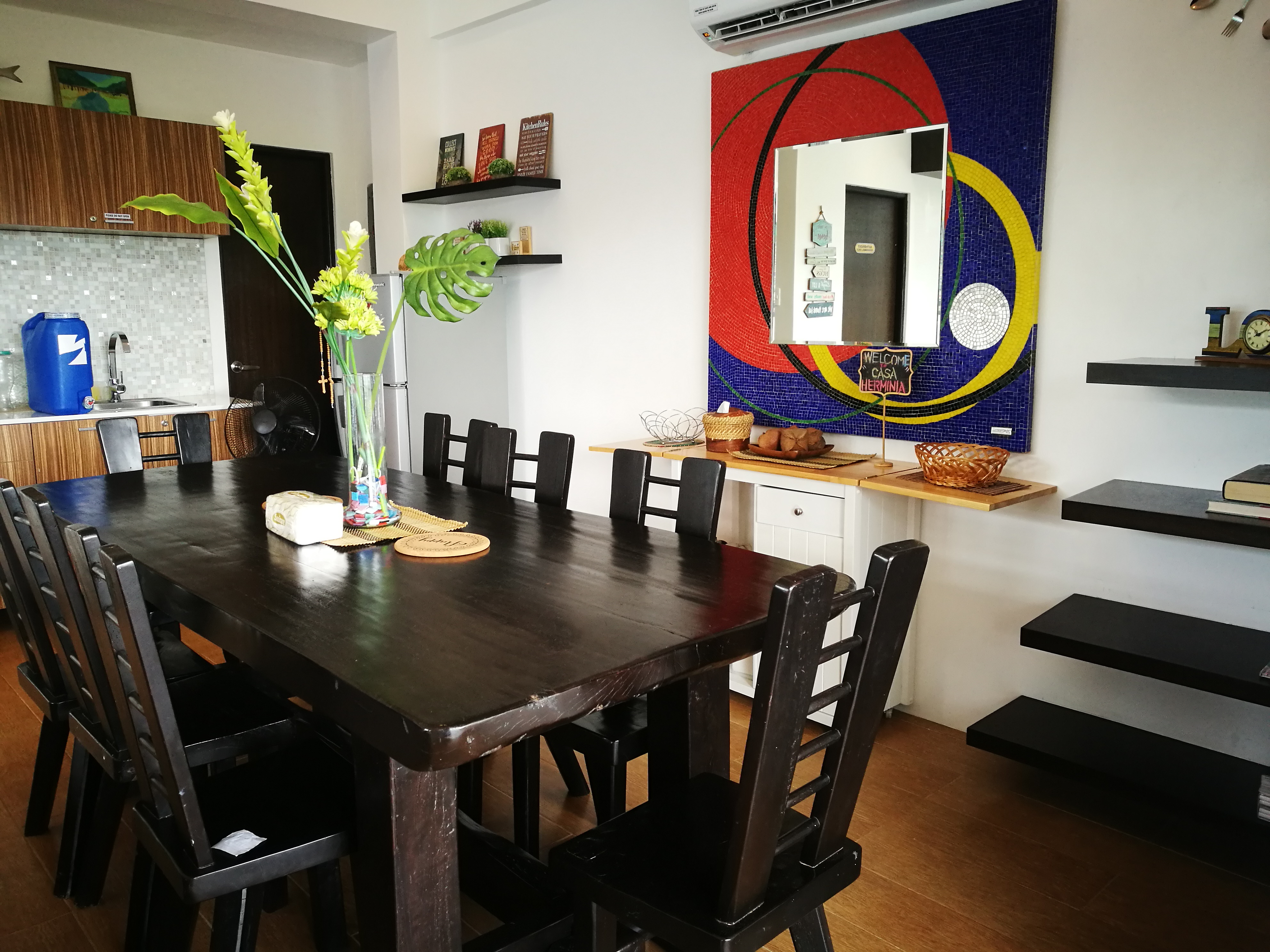 Studio Superior Mountain View