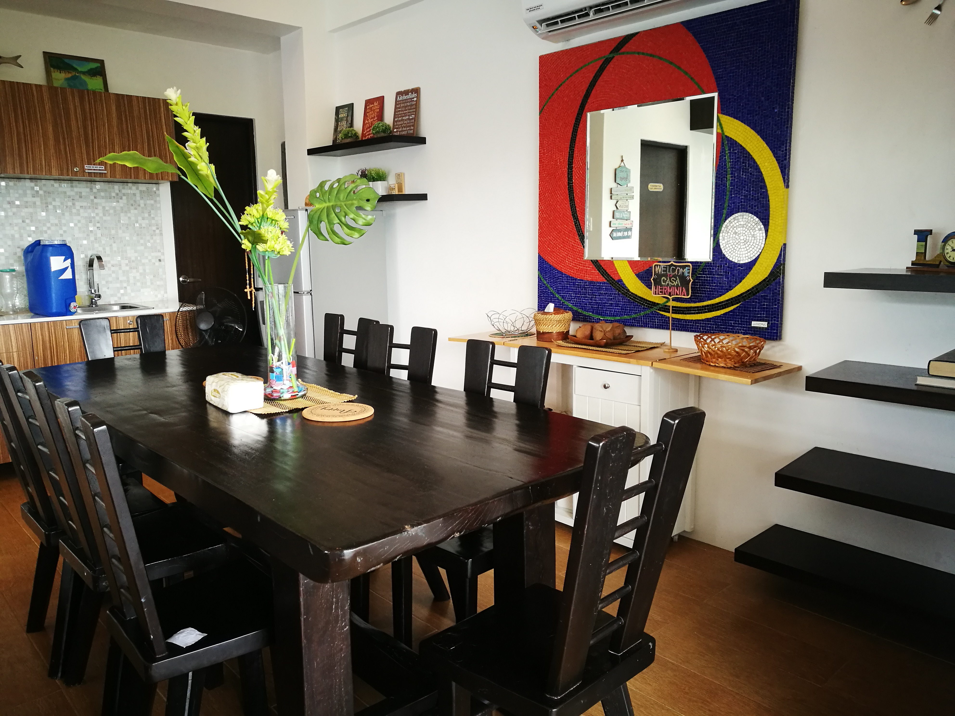 Studio Superior Mountain View