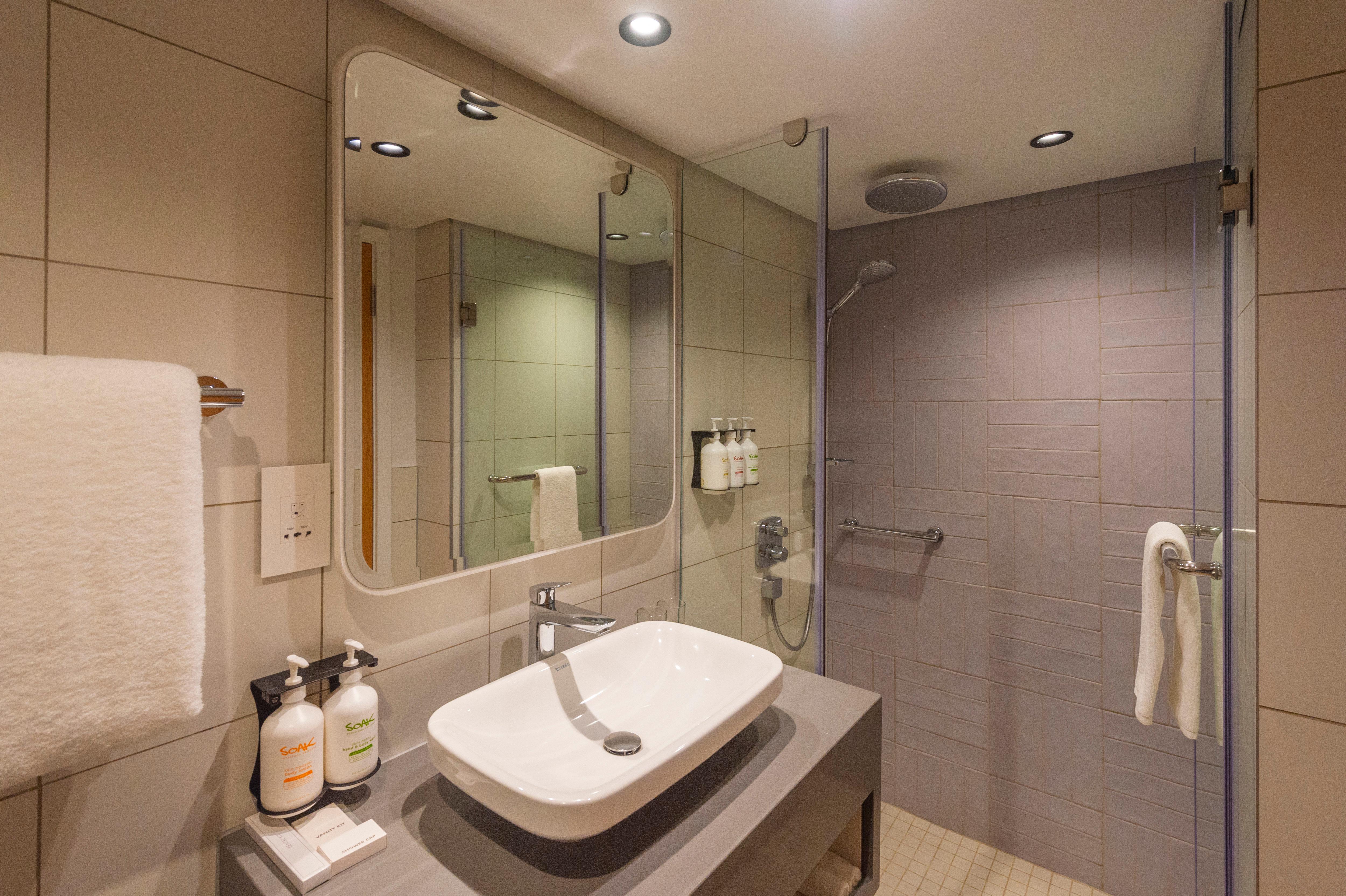 Double Queen Size Bed