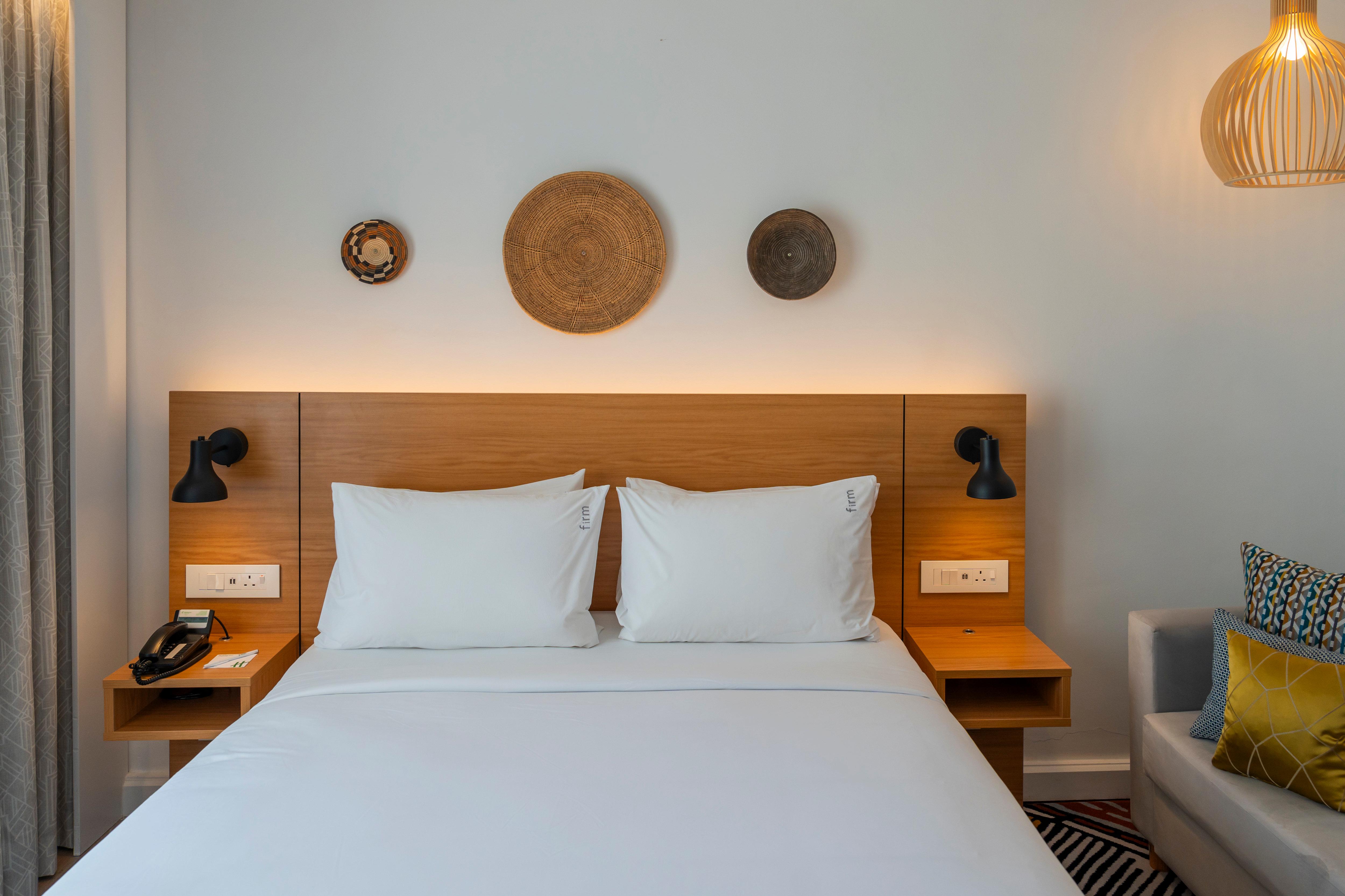 Double Queen Size Bed