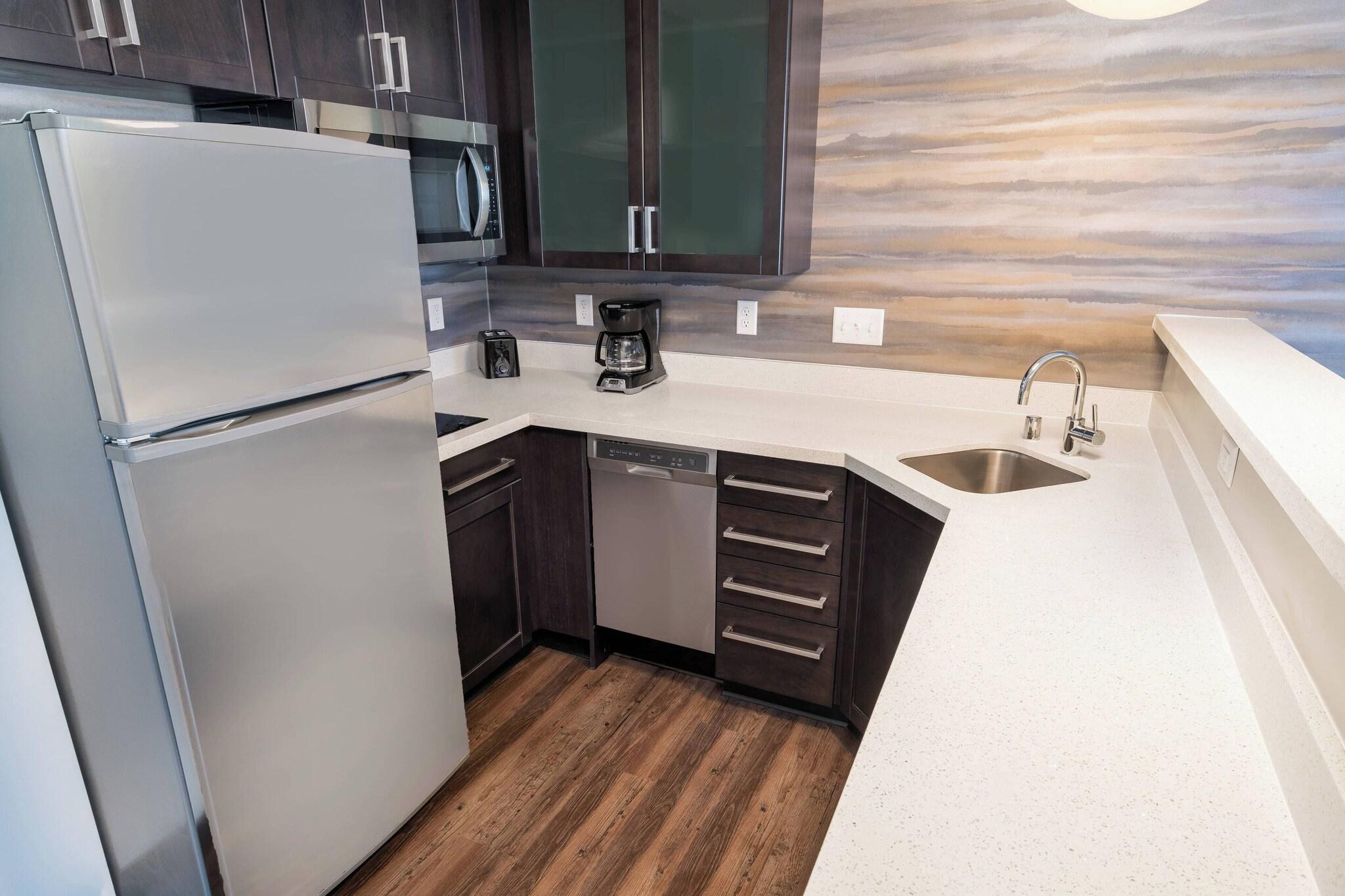 Studio King Size Bed