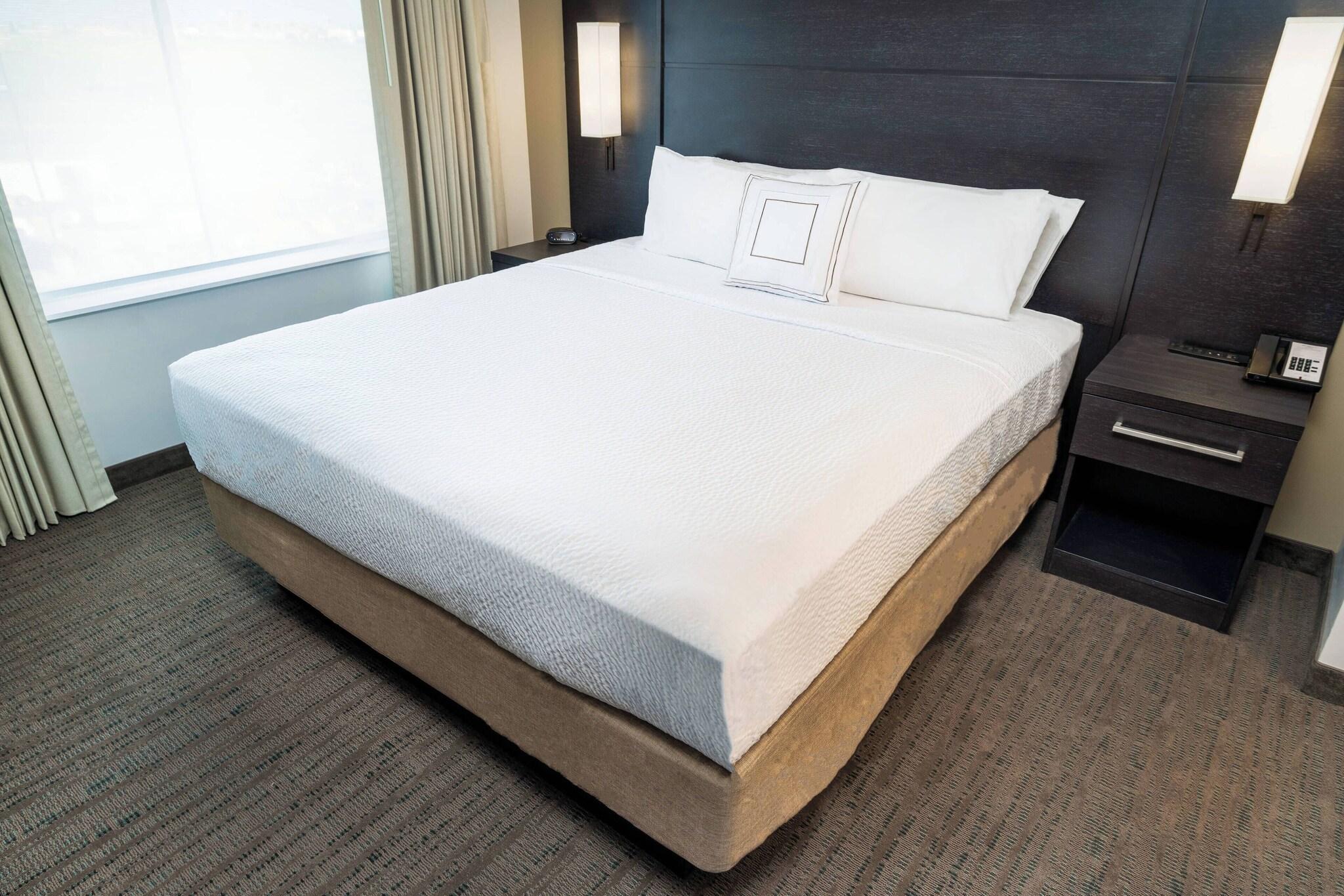 Studio King Size Bed