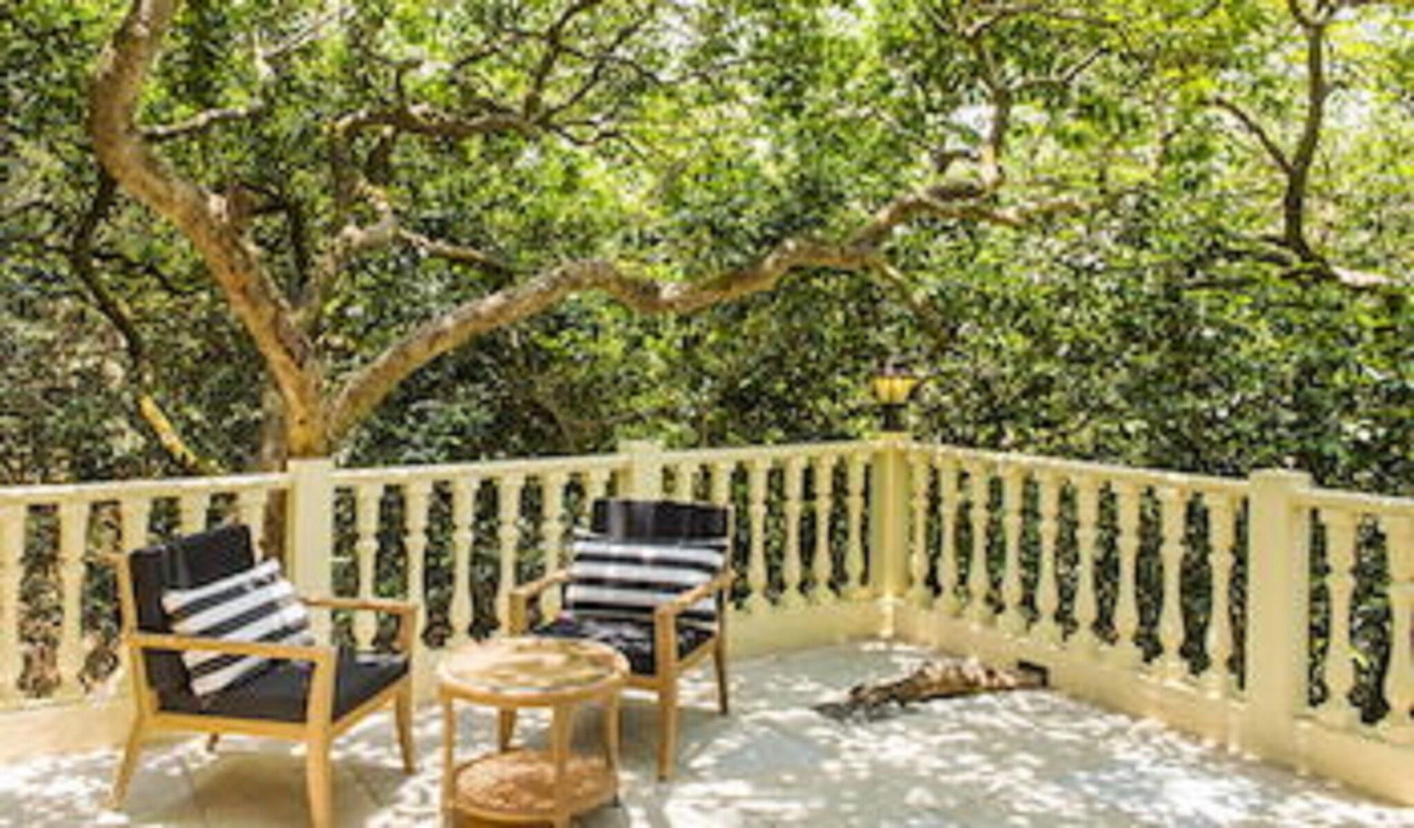 Double Superior King Bed