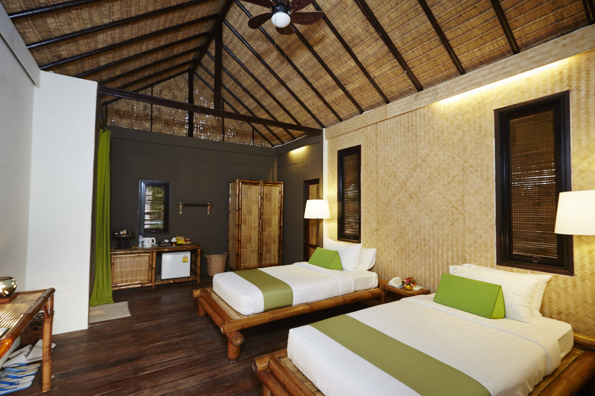 Double or Twin Standard