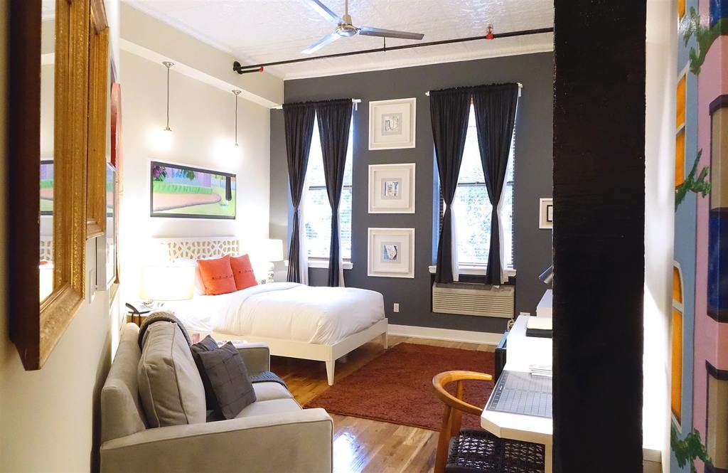 Suite Queen Size Bed