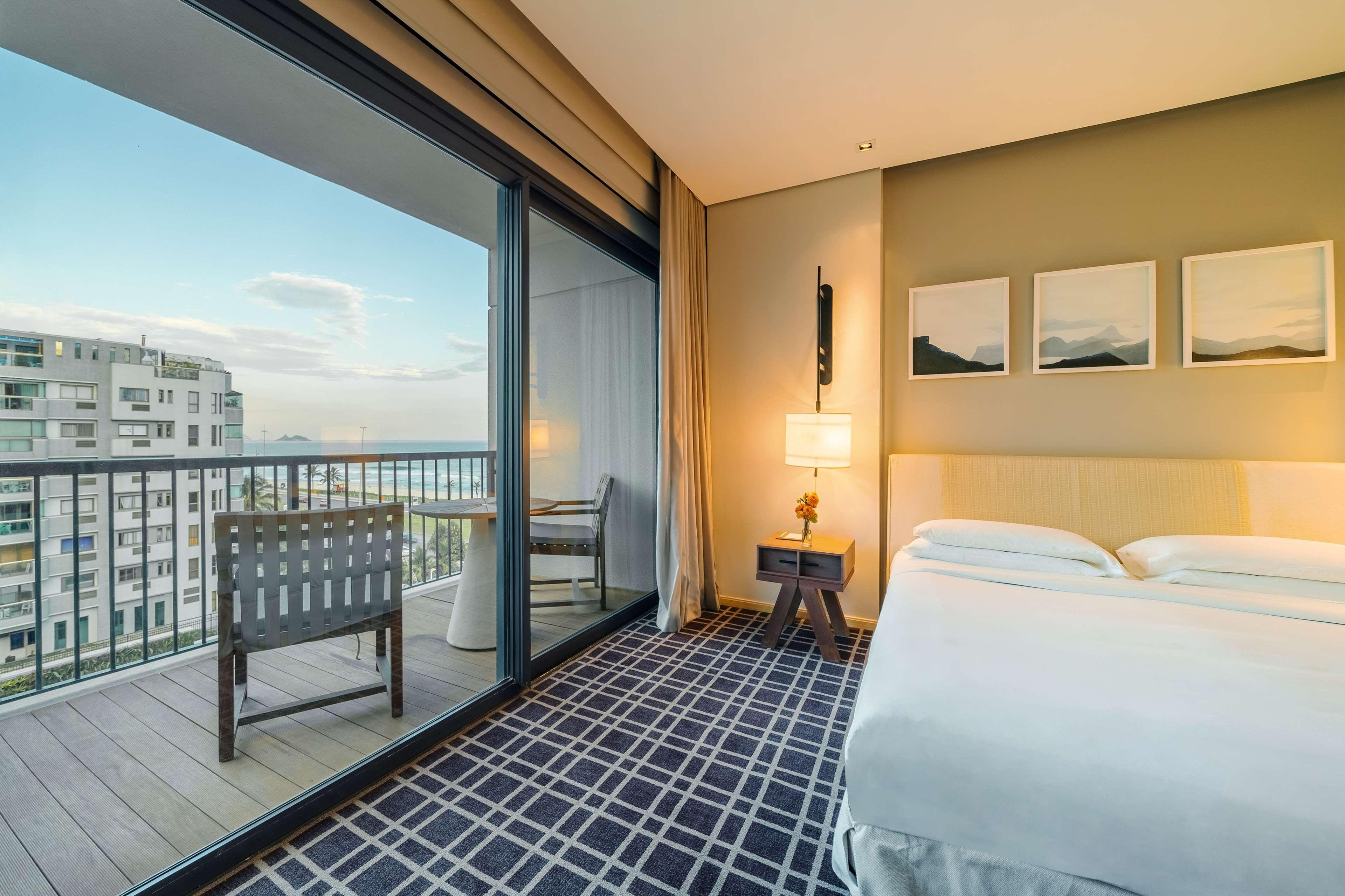 Double Ocean View King Bed