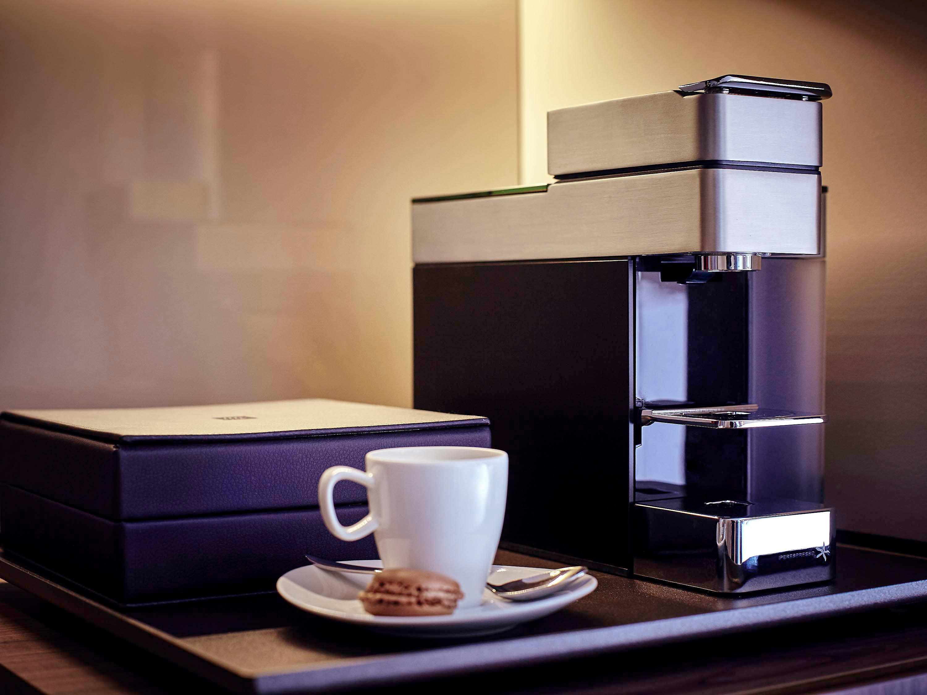 Double Deluxe King Bed