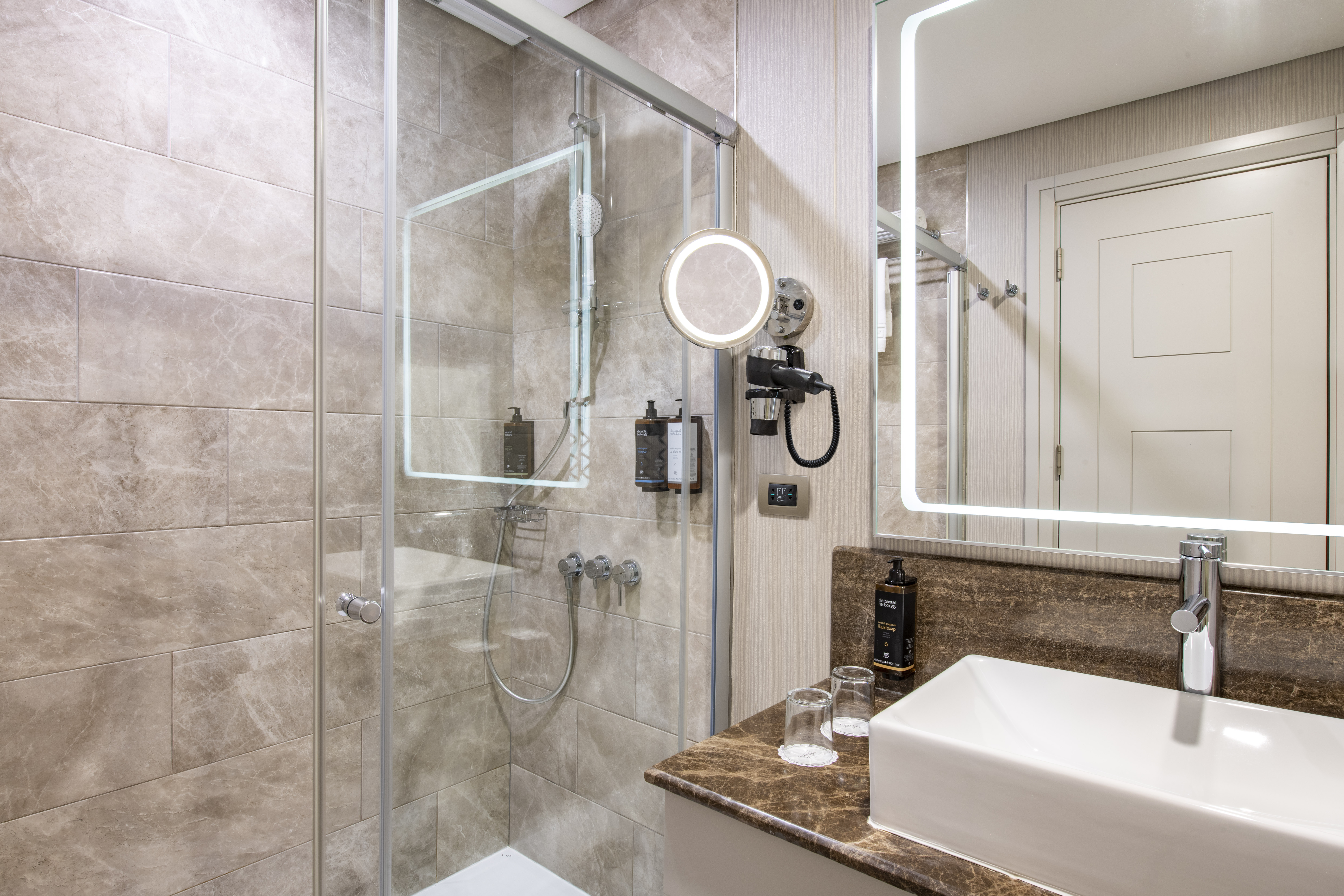 Double Single Superior