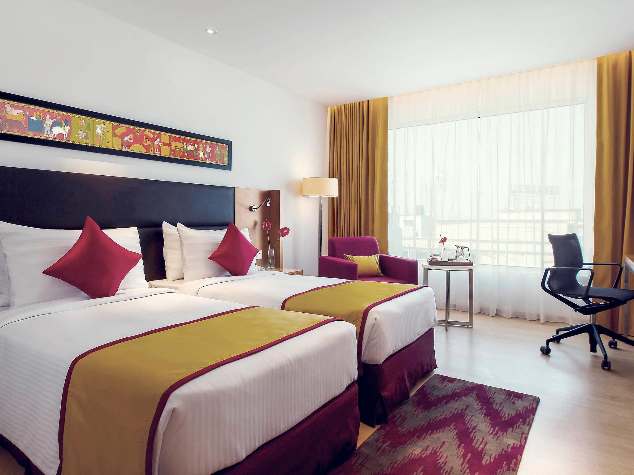 Double Executive Queen Bed