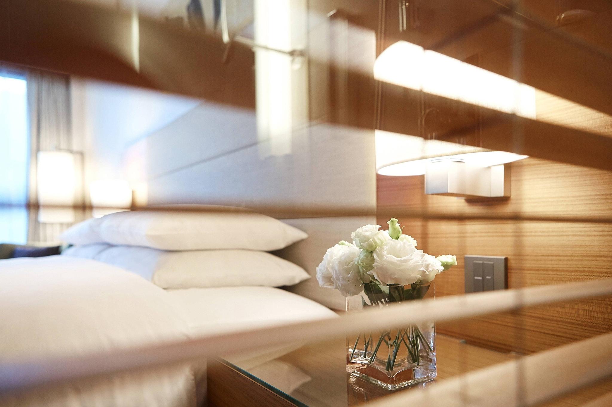 Double King Size Bed