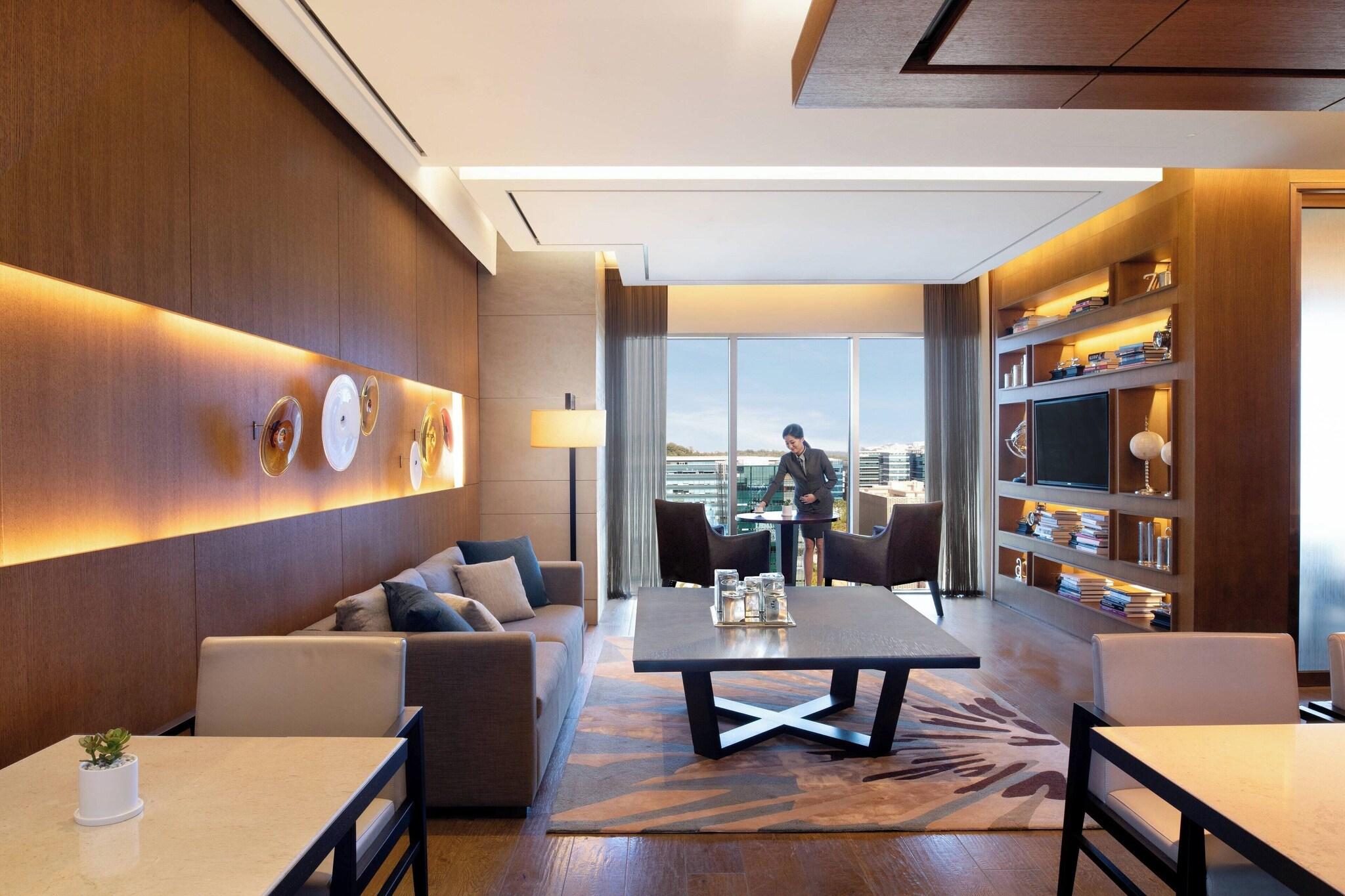 Junior Suite King Size Bed