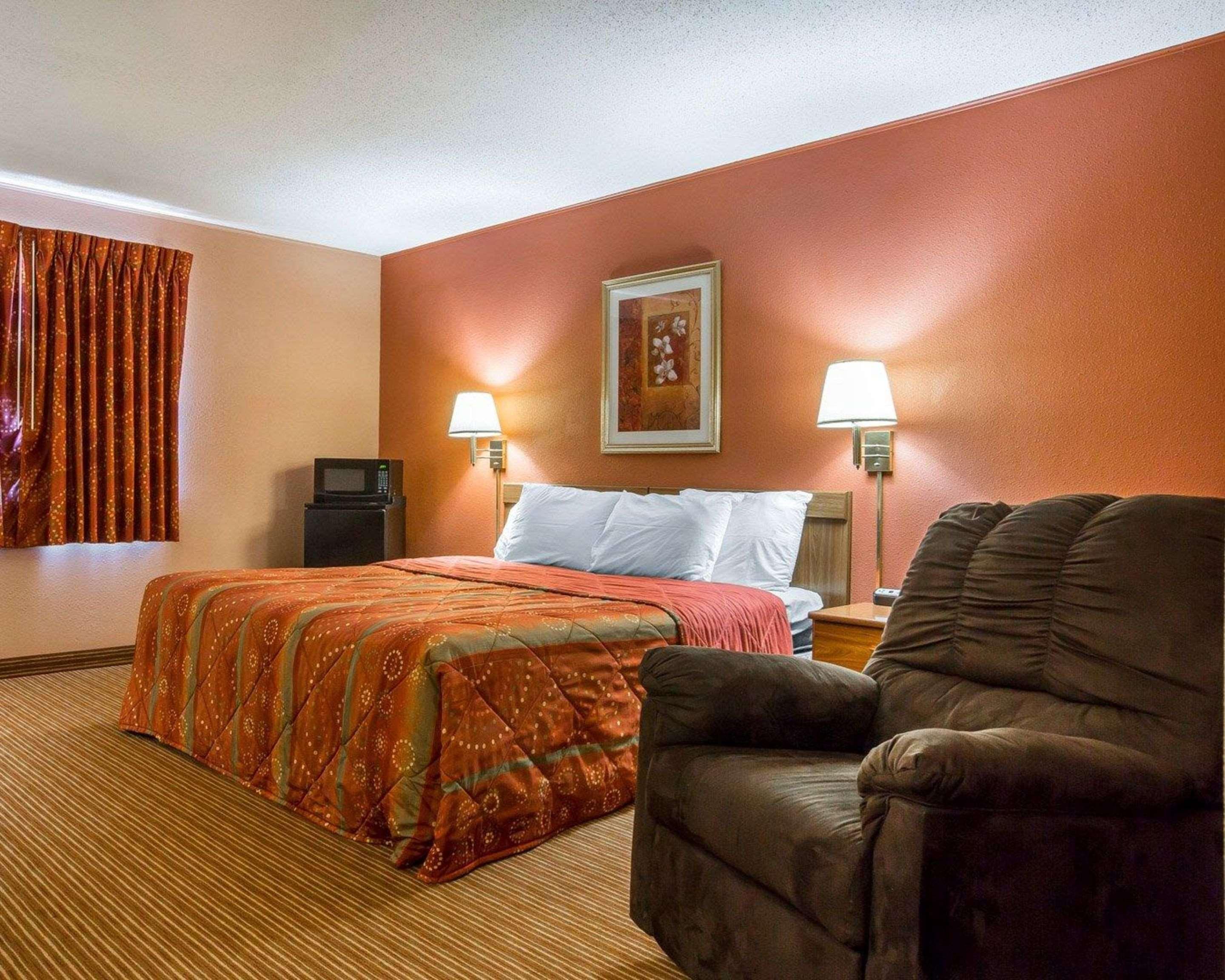 Double King Bed Non Smoking