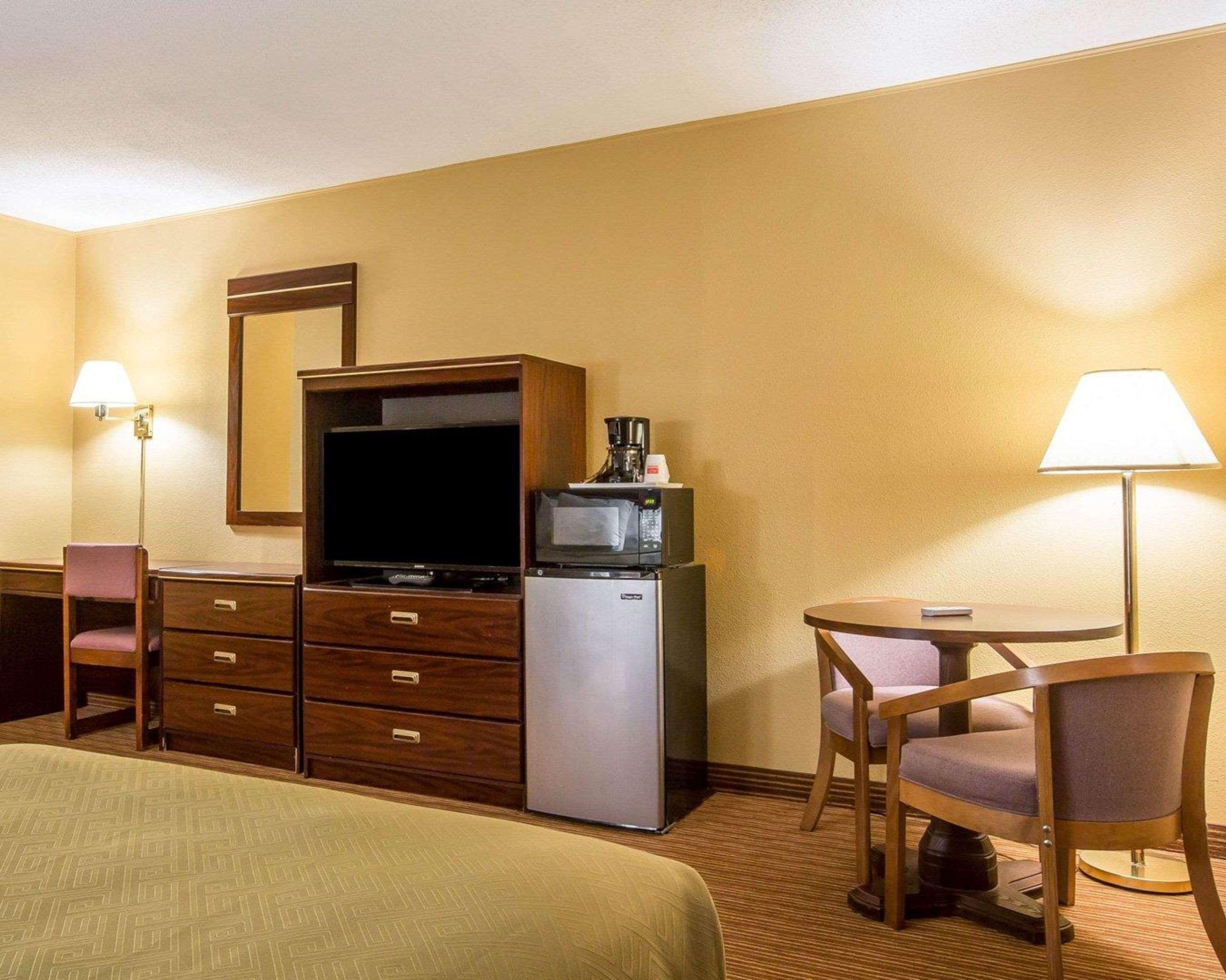 Double King Bed Non Smoking