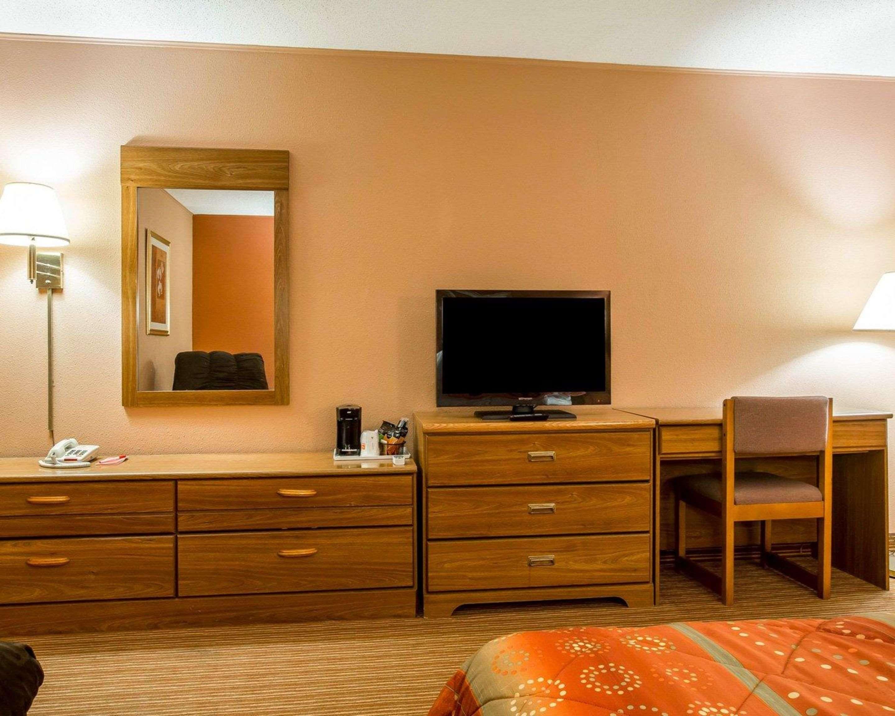 Double Queen Bed Non Smoking