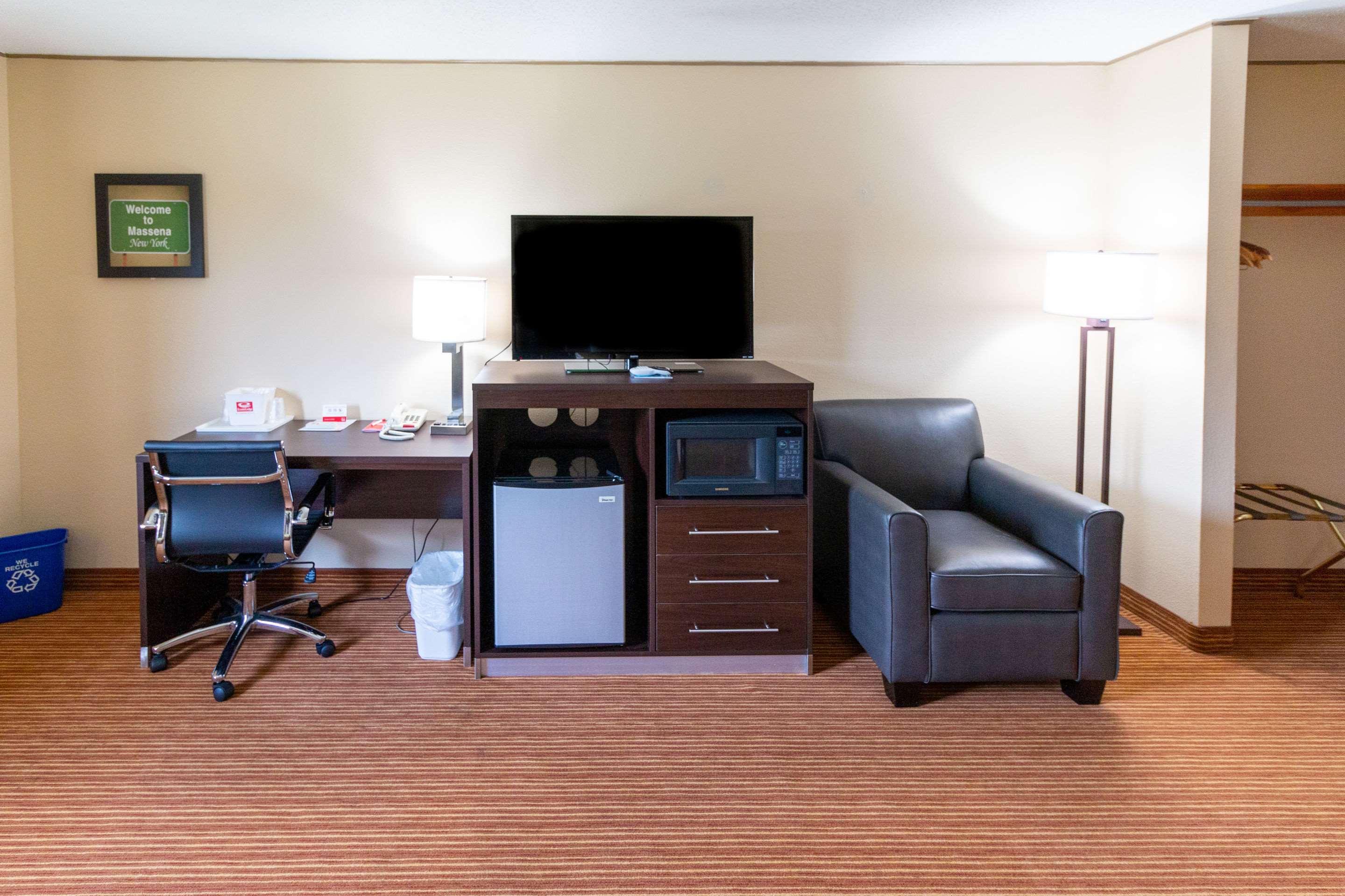 Double Two Queen Beds Non Smoking