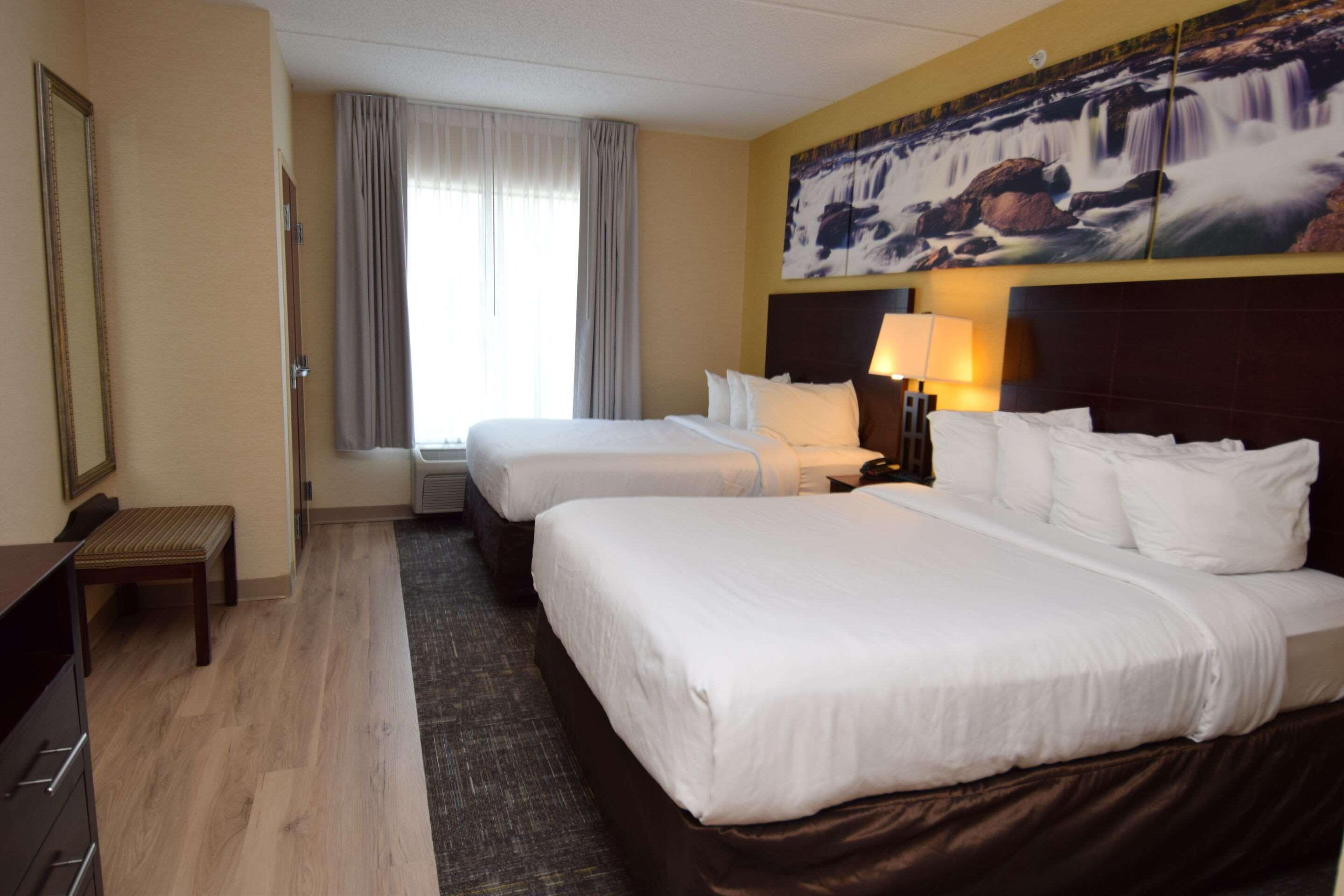 Suite Two Queen Beds Non Smoking