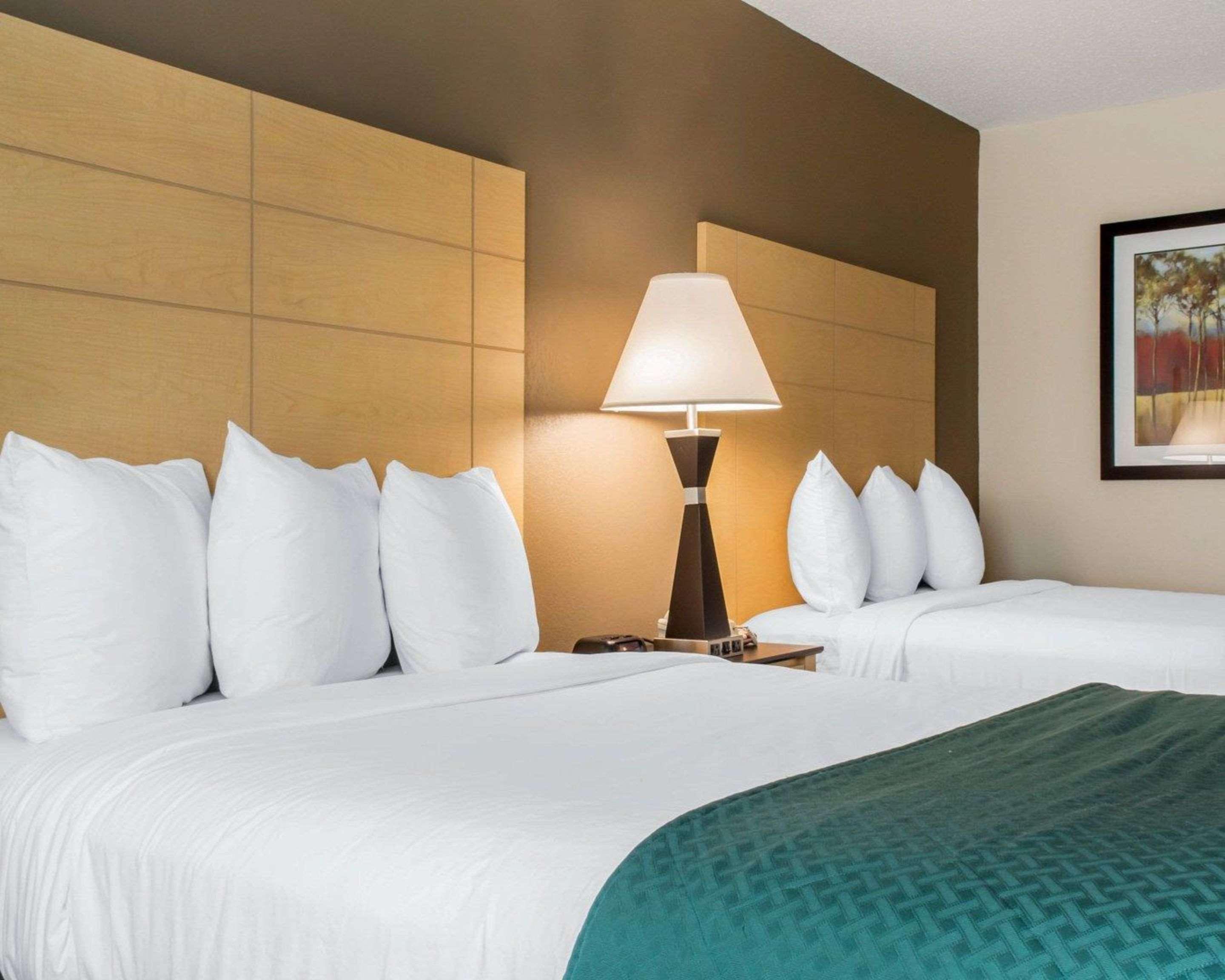 Quadruple Two Double Beds Non Smoking