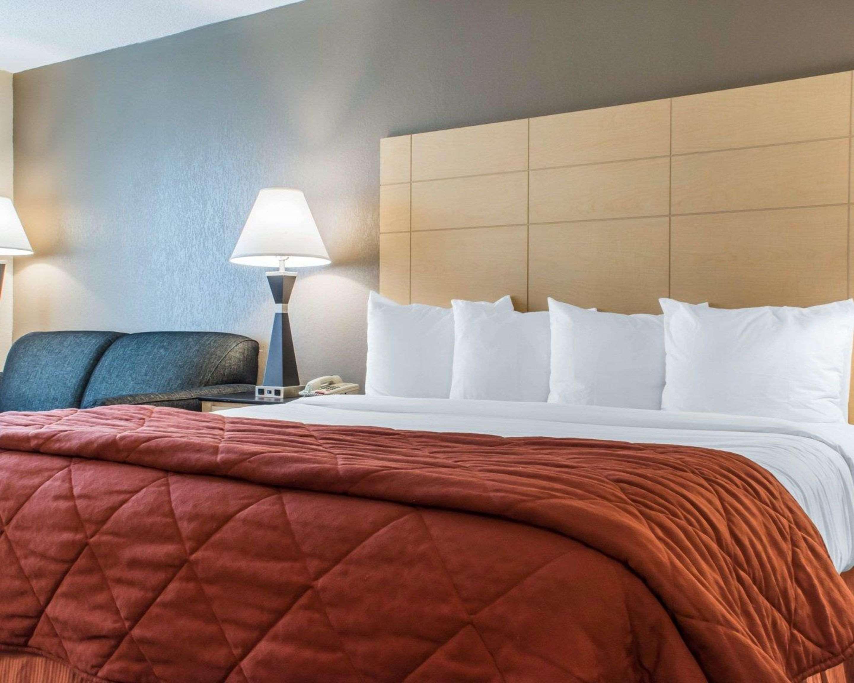 Double King Bed Non Smoking