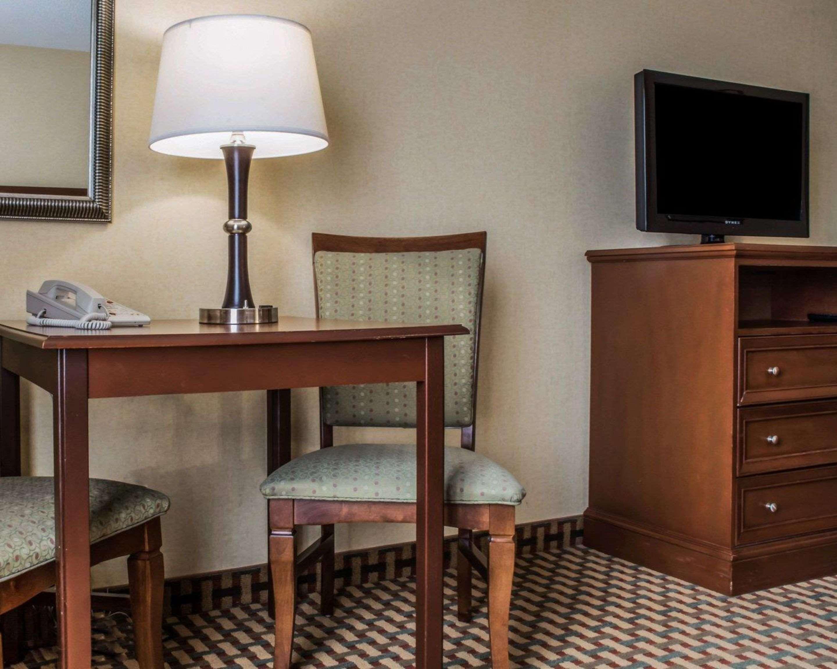 Quadruple Two Queen Beds Non Smoking