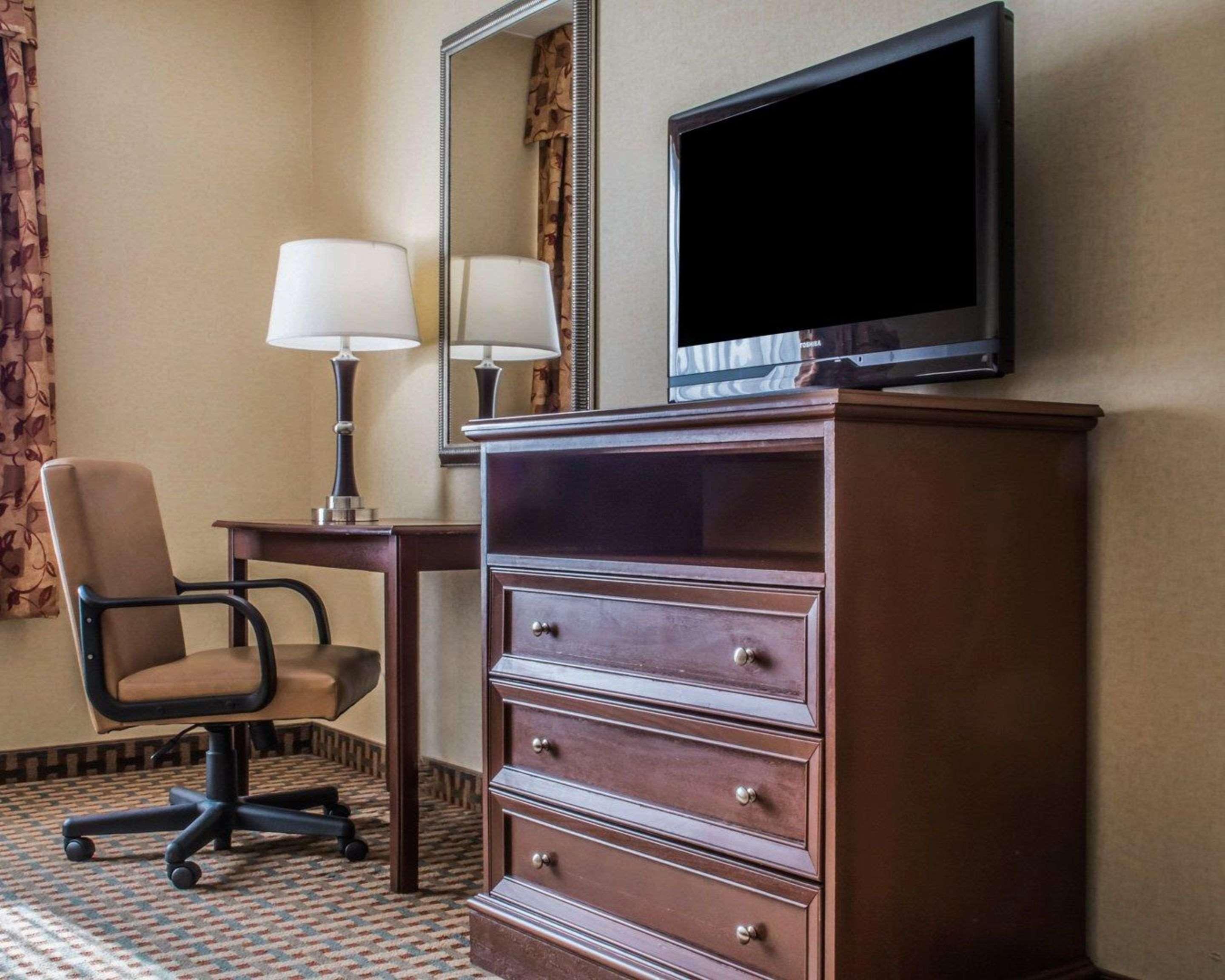 Double King Bed Non Smoking