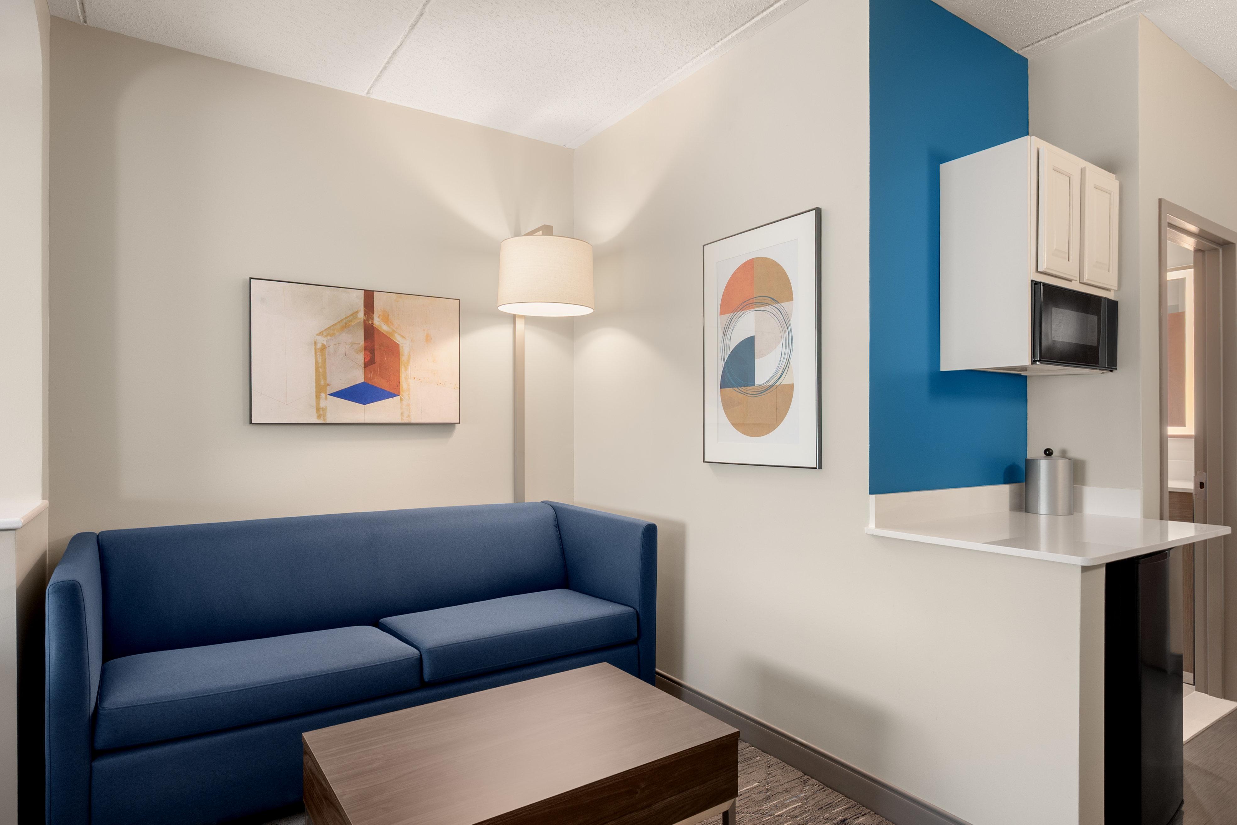 Suite Two Queen Beds One Bedroom