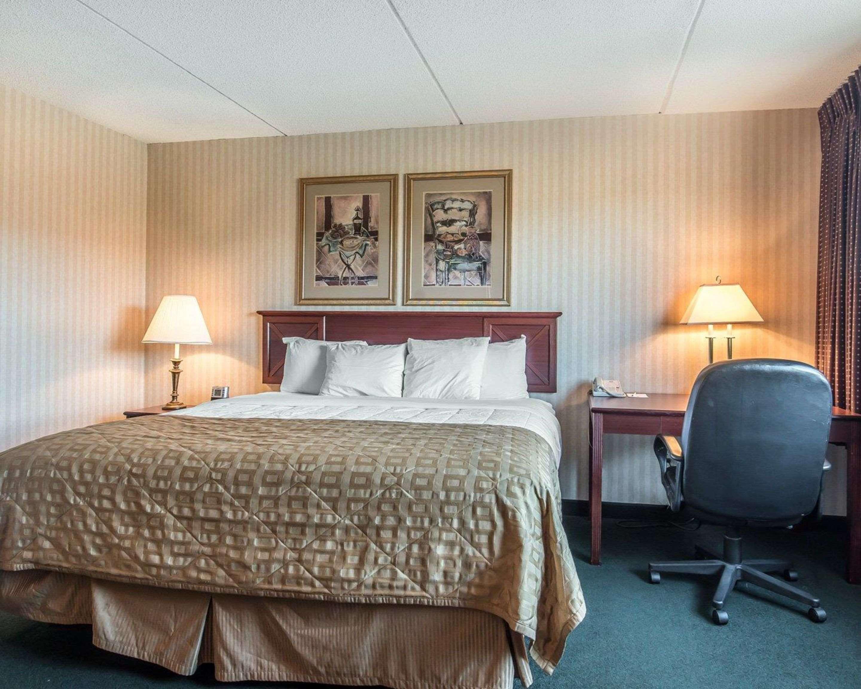 Double King Bed Non Smoking