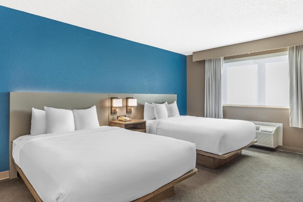 Suite Two Queen Beds