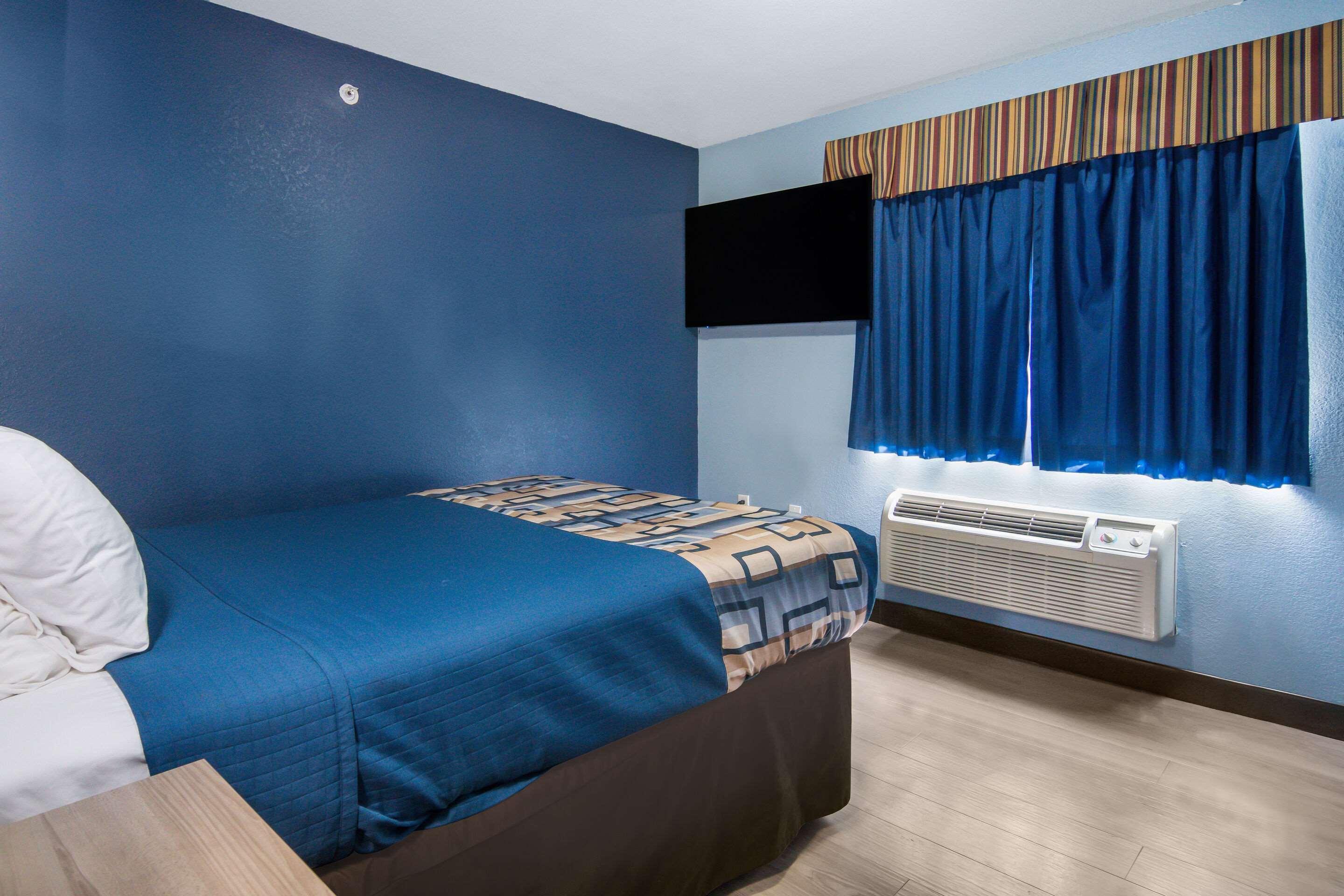 Suite Two Queen Beds