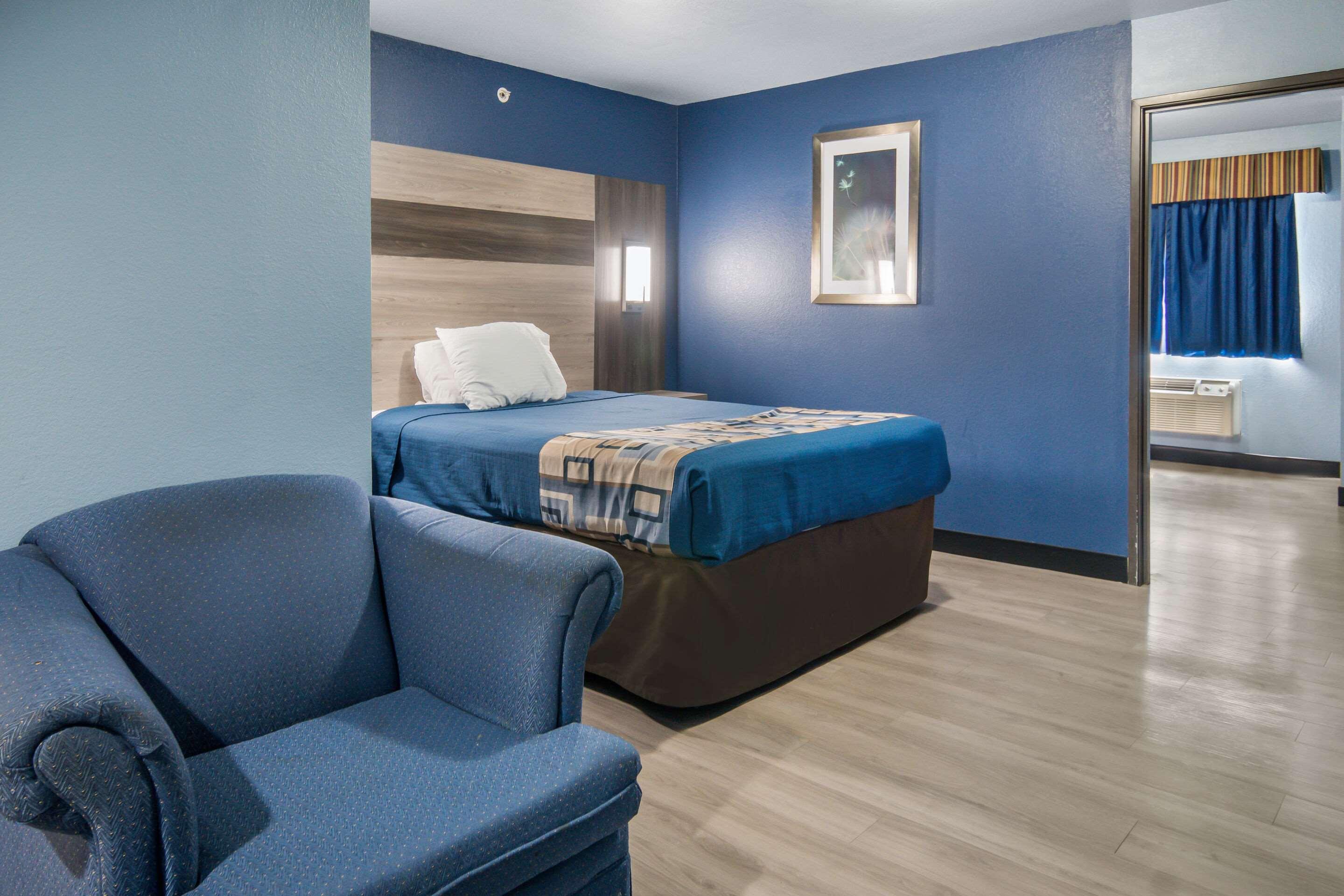 Suite Two Queen Beds