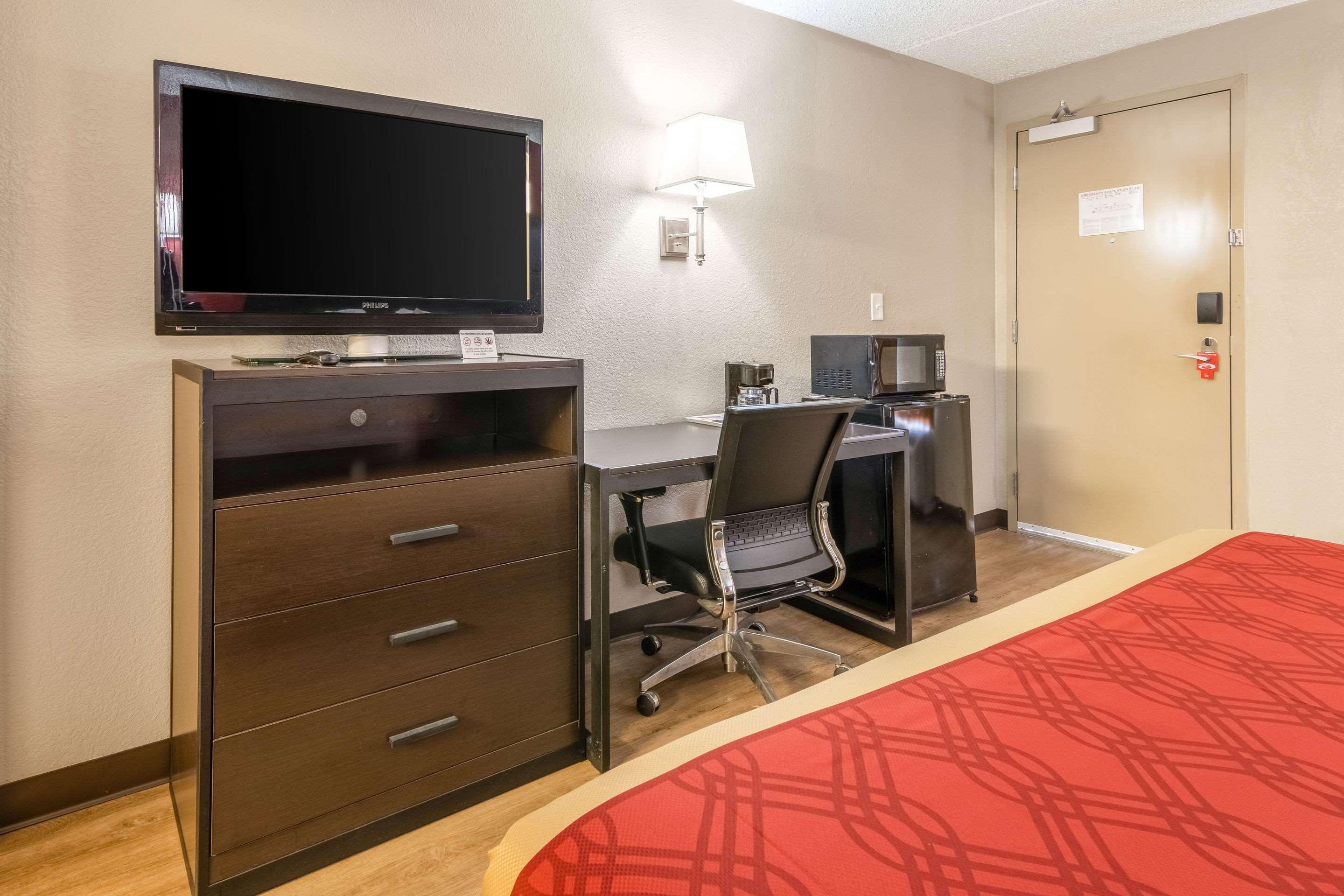 Double King Bed Non Smoking