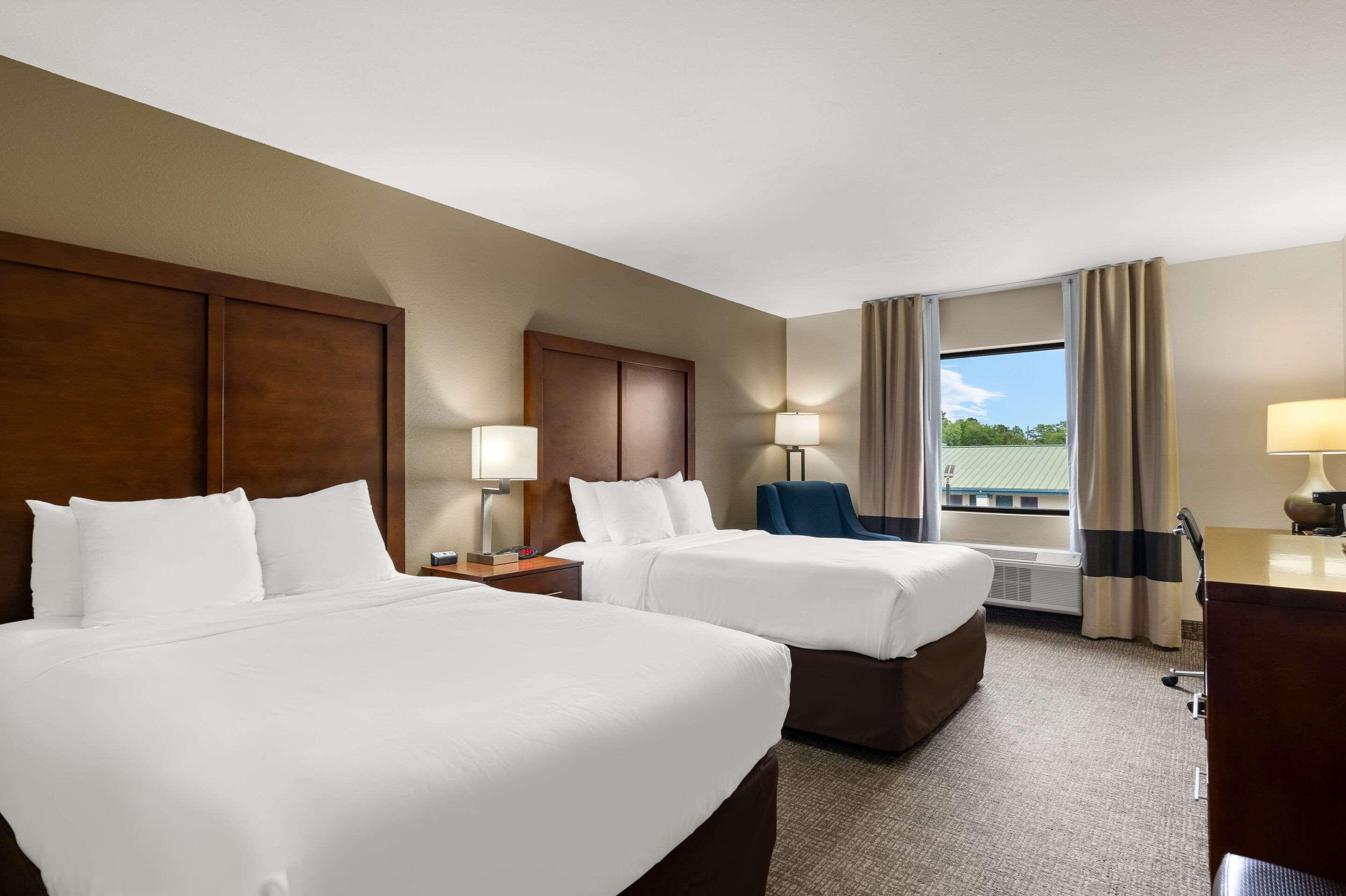 Double Two Queen Beds