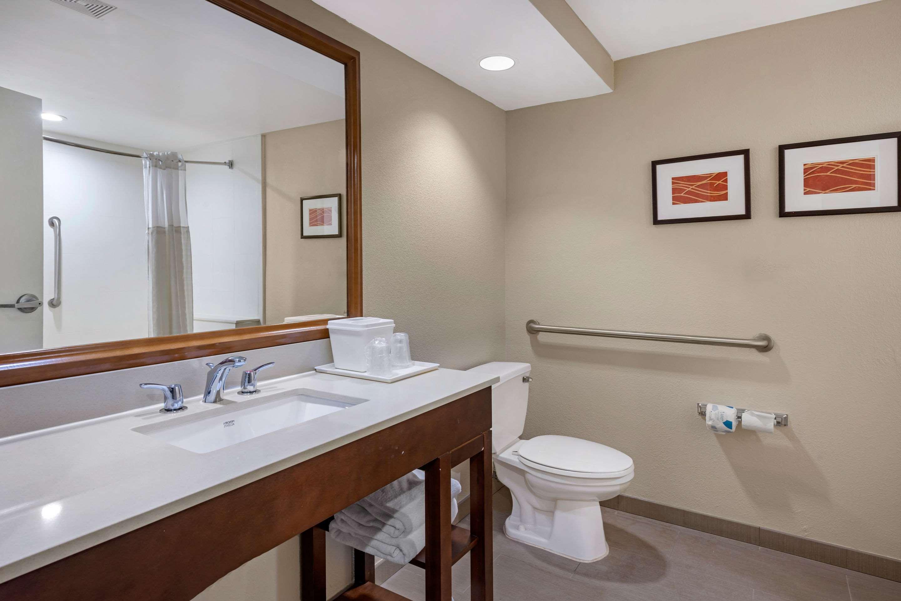 Double King Bed Non Smoking