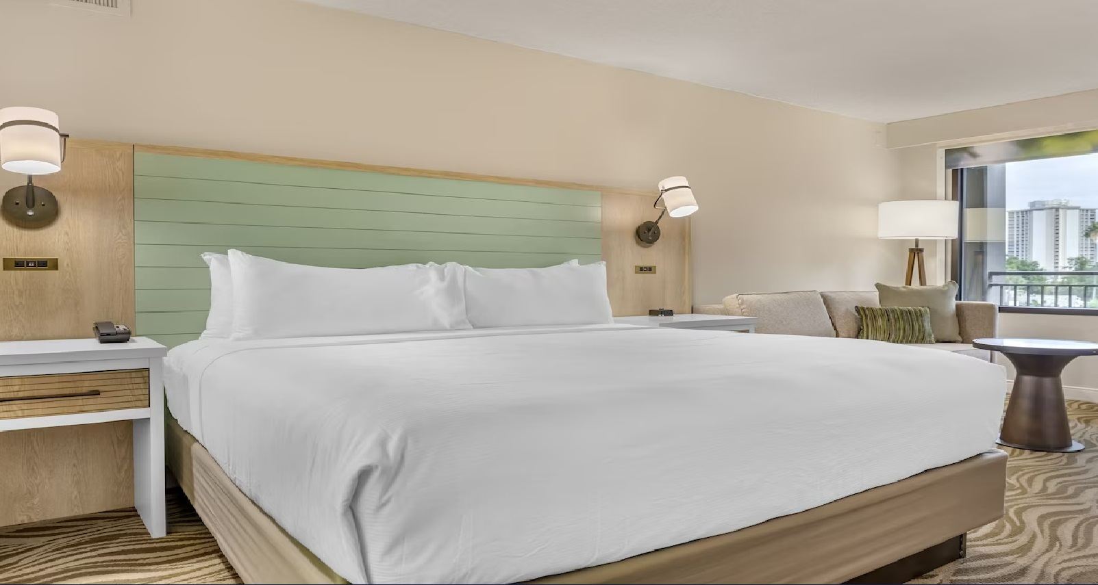 Double King Bed Non Smoking