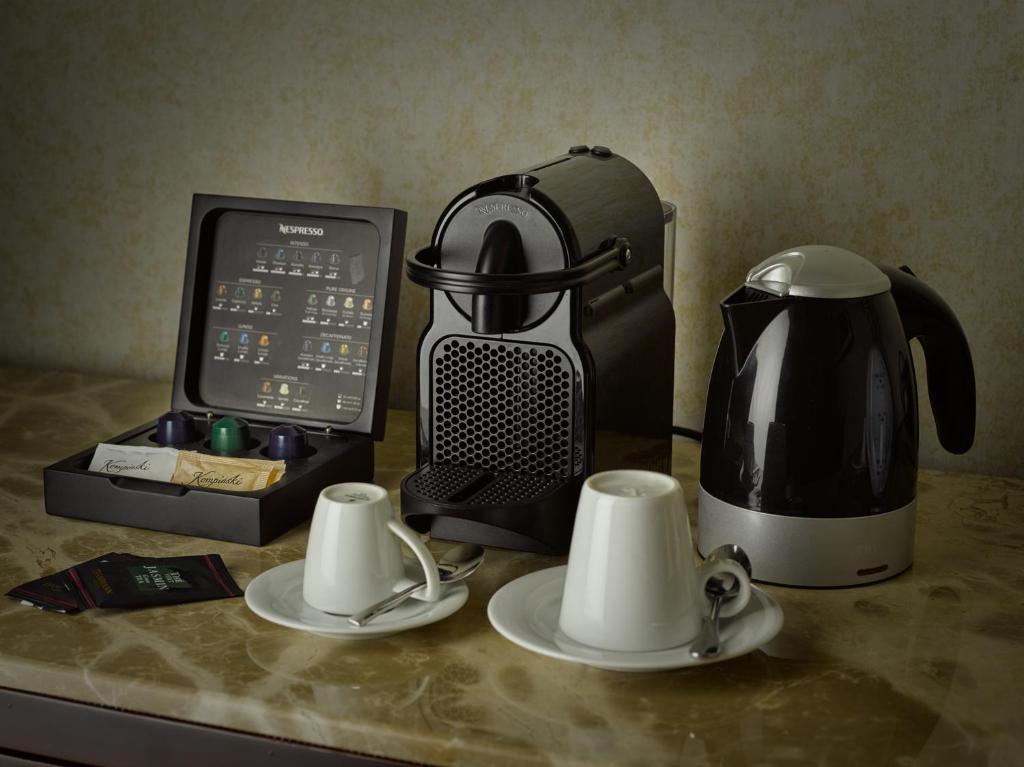 Double Single Deluxe