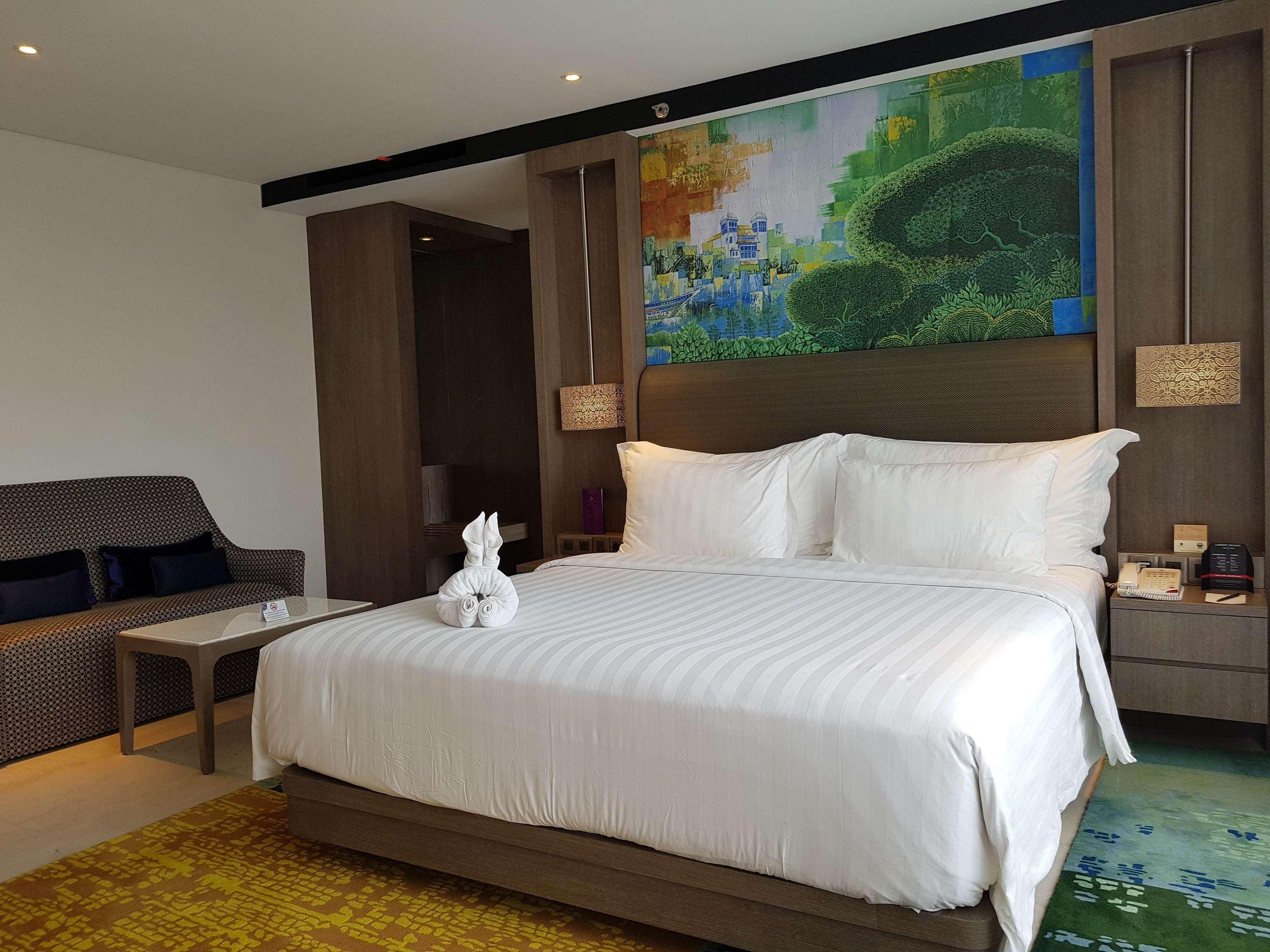 Double Executive King Bed