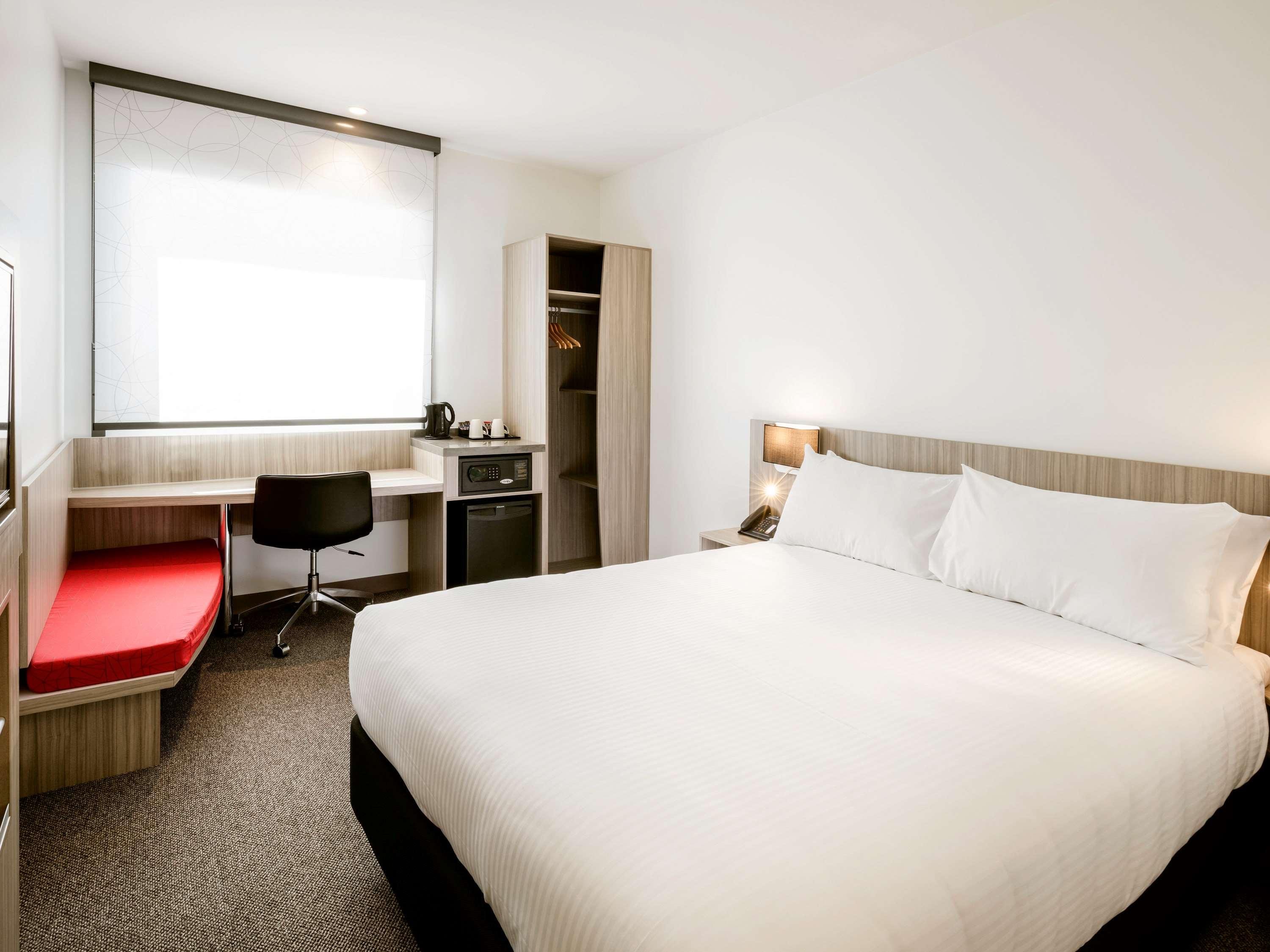 Double Queen Size Bed