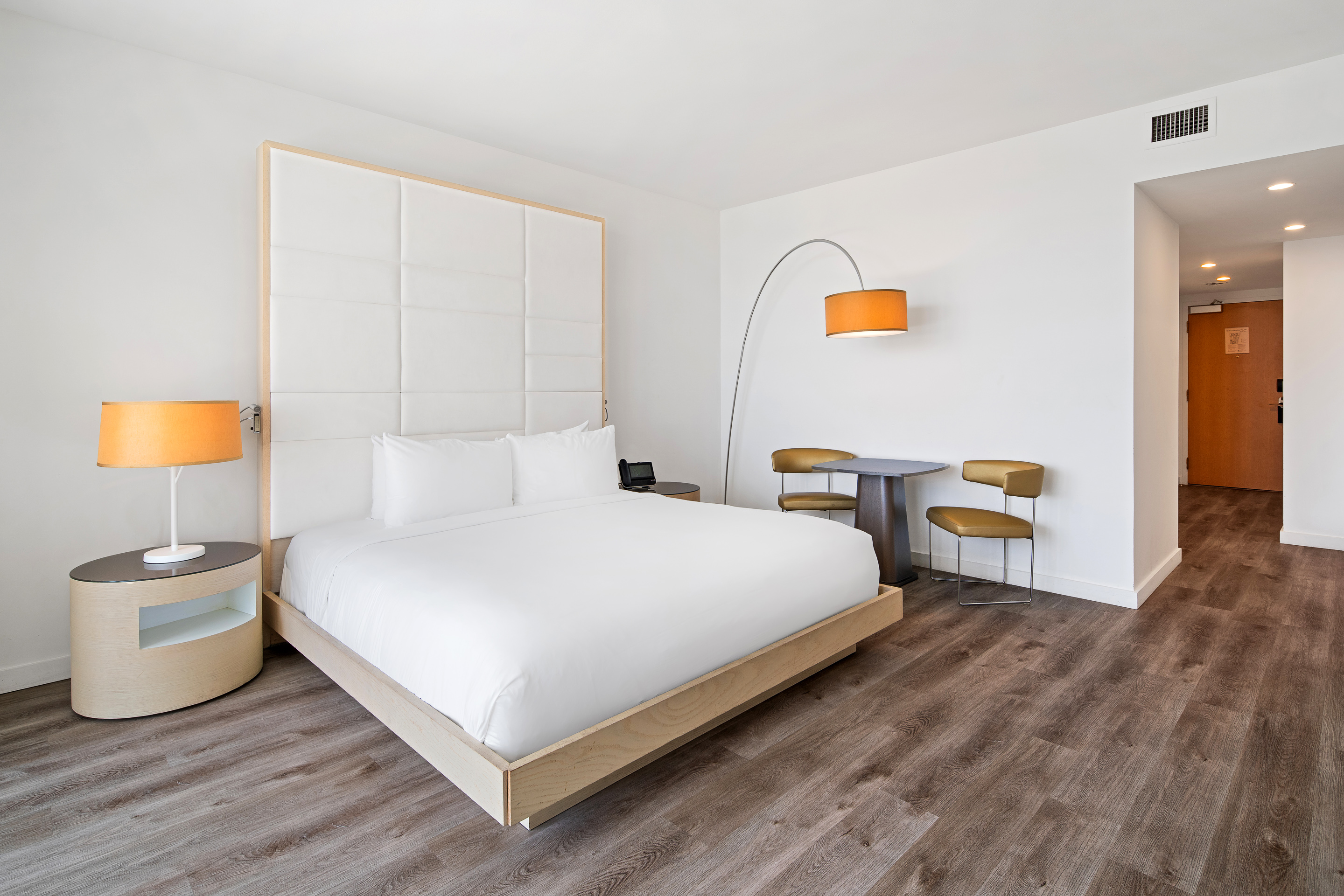 Room City View King Bed