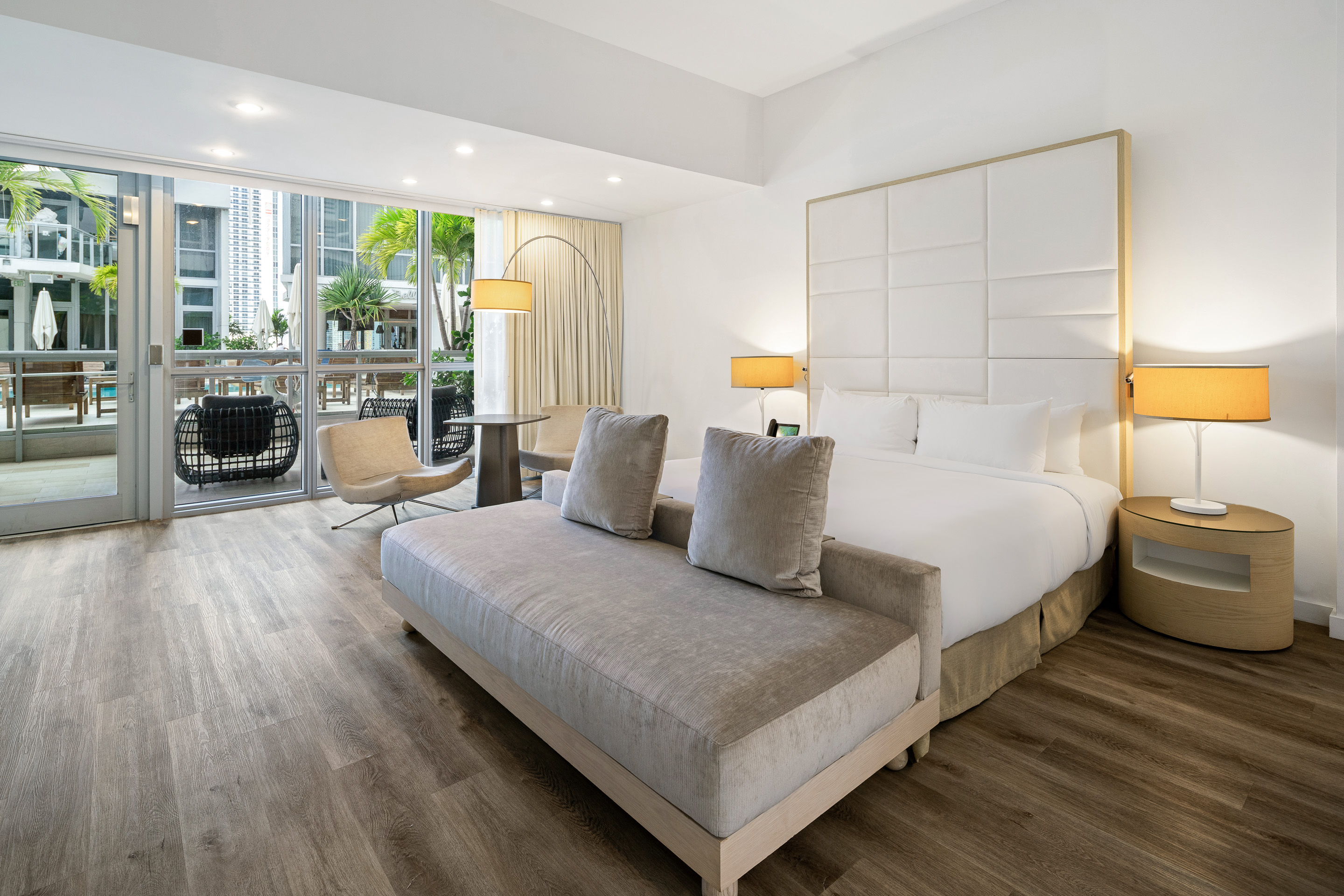 Room Pool View King Bed