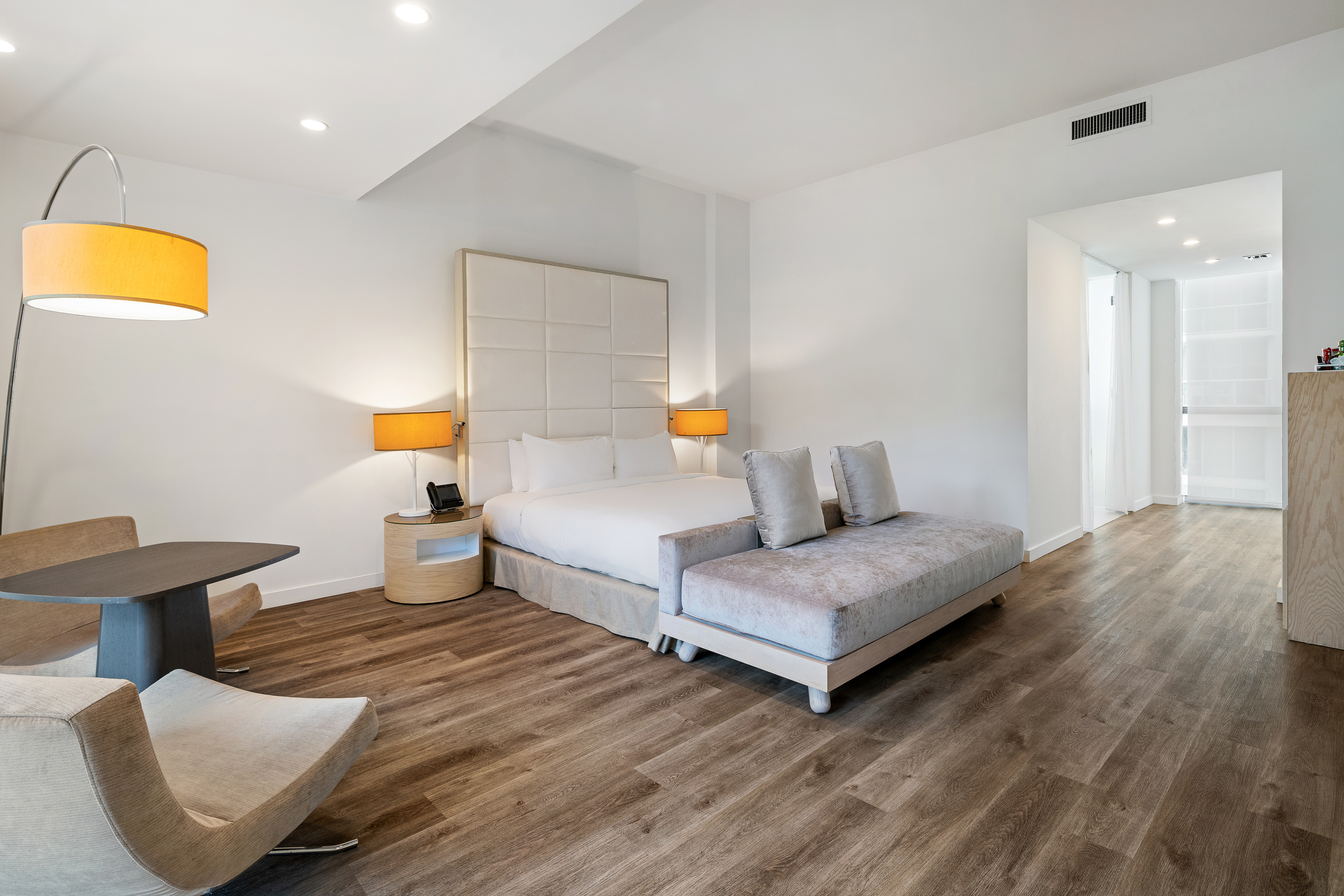 Room Pool View King Bed