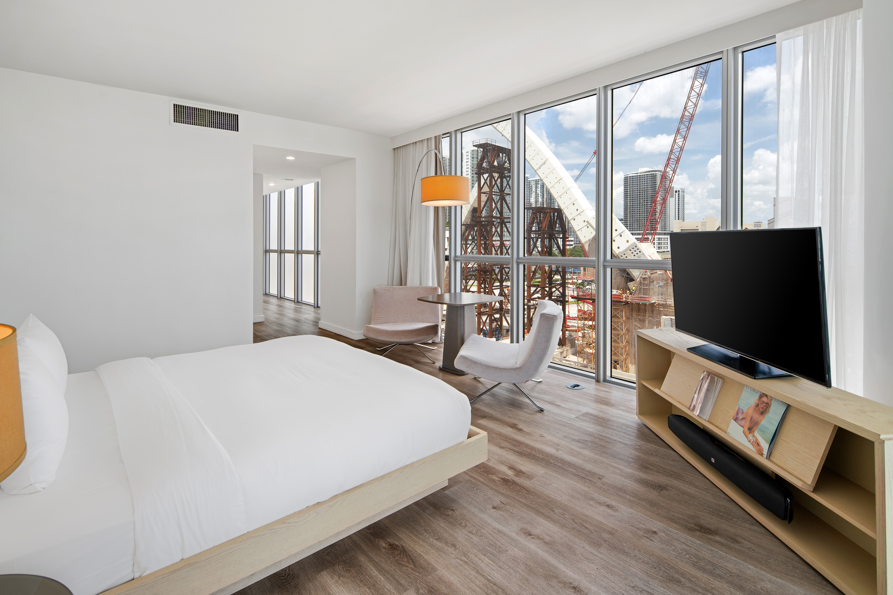 Junior Suite Bay View King Bed