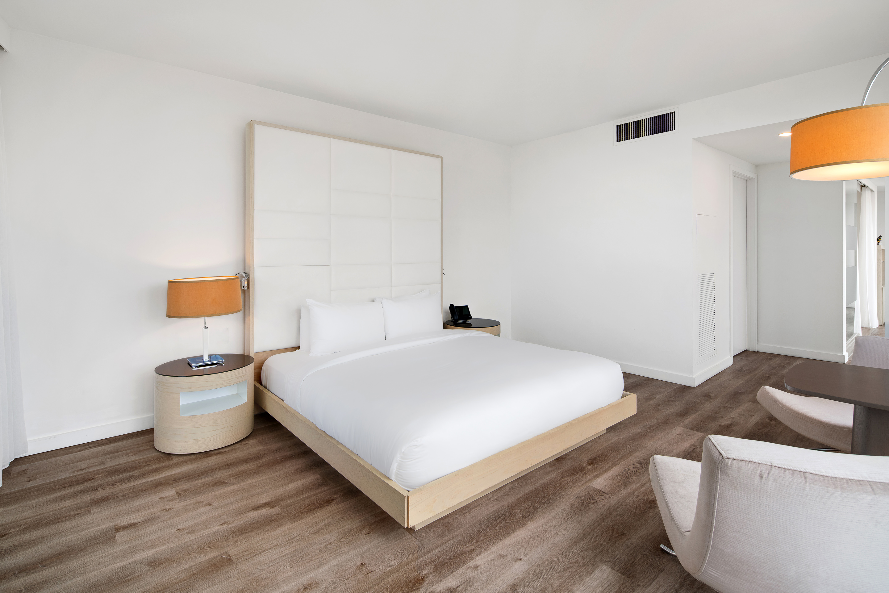 Junior Suite Bay View King Bed